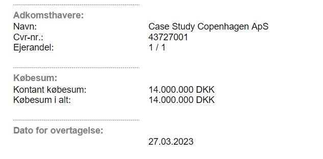I skødet står det sort på hvidt, at det er et dansk selskab - ejet af kendisparret - som ejer huset. Dermed slipper de for de strenge danske regler for udlændinges boligkøb i Danmark.
