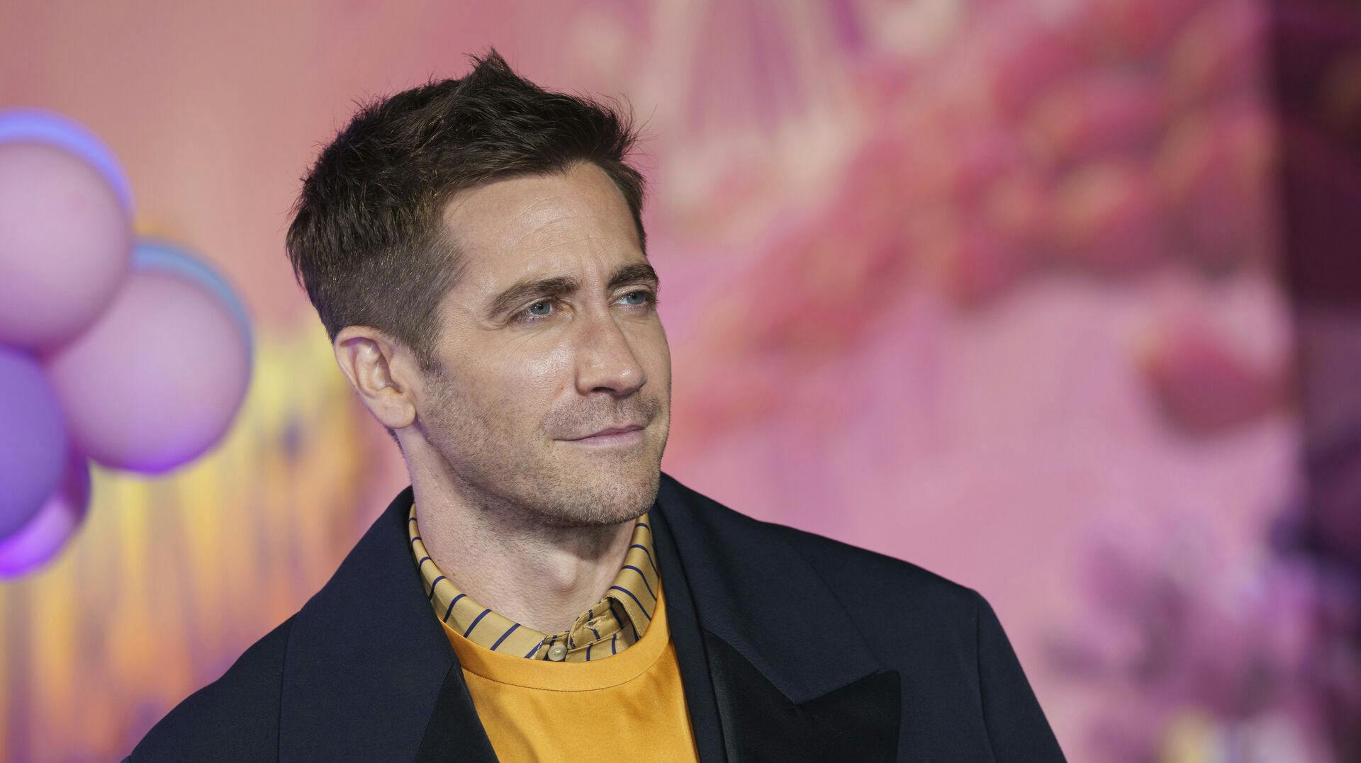 42-årige Jake Gyllenhaal ligner en mand, der ikke har forladt fitnesscentret i flere måneder.