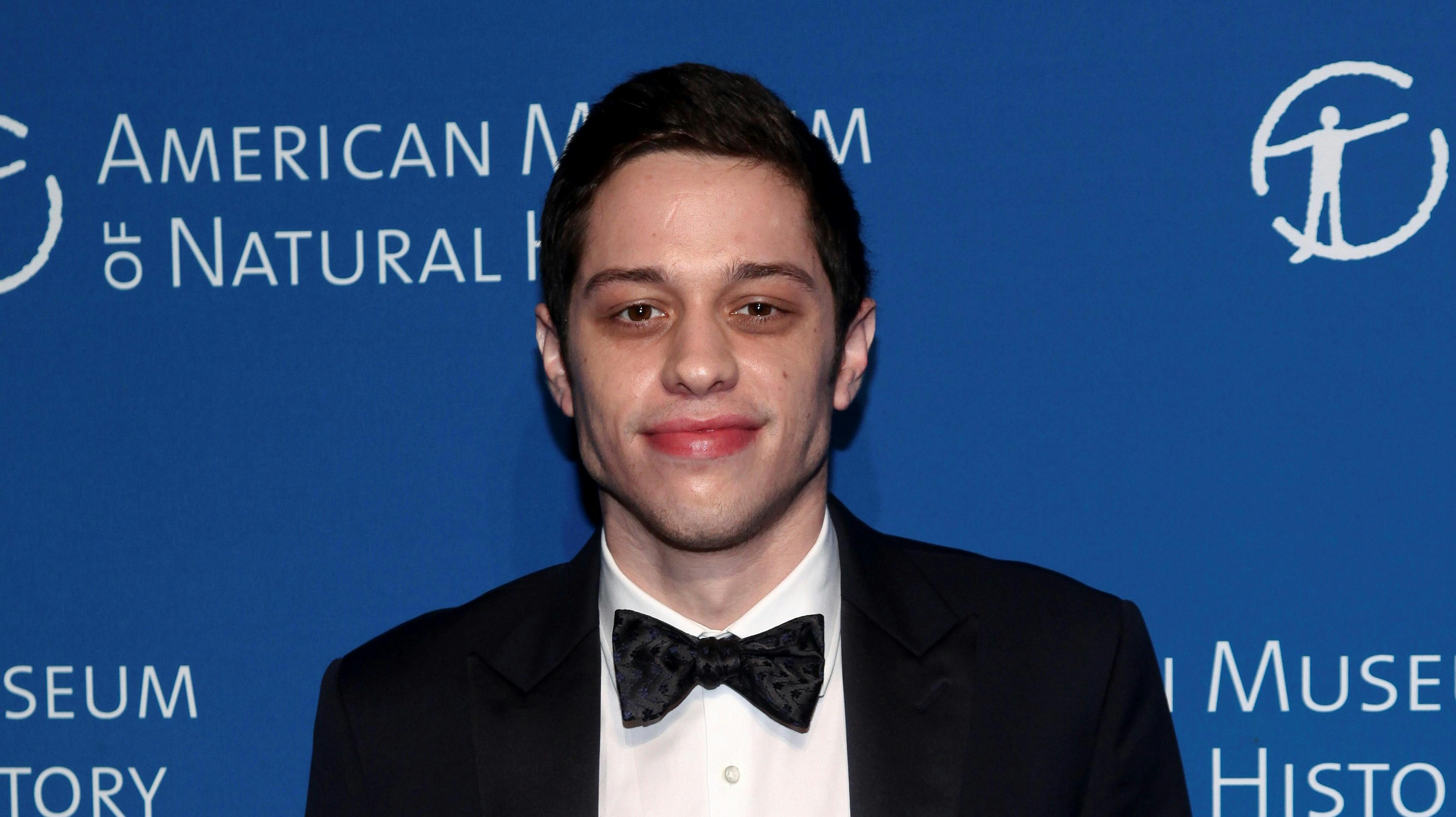 Meldinger lyder, at Pete Davidson og Chase Sui Wonders ikke er kommet til skade.
