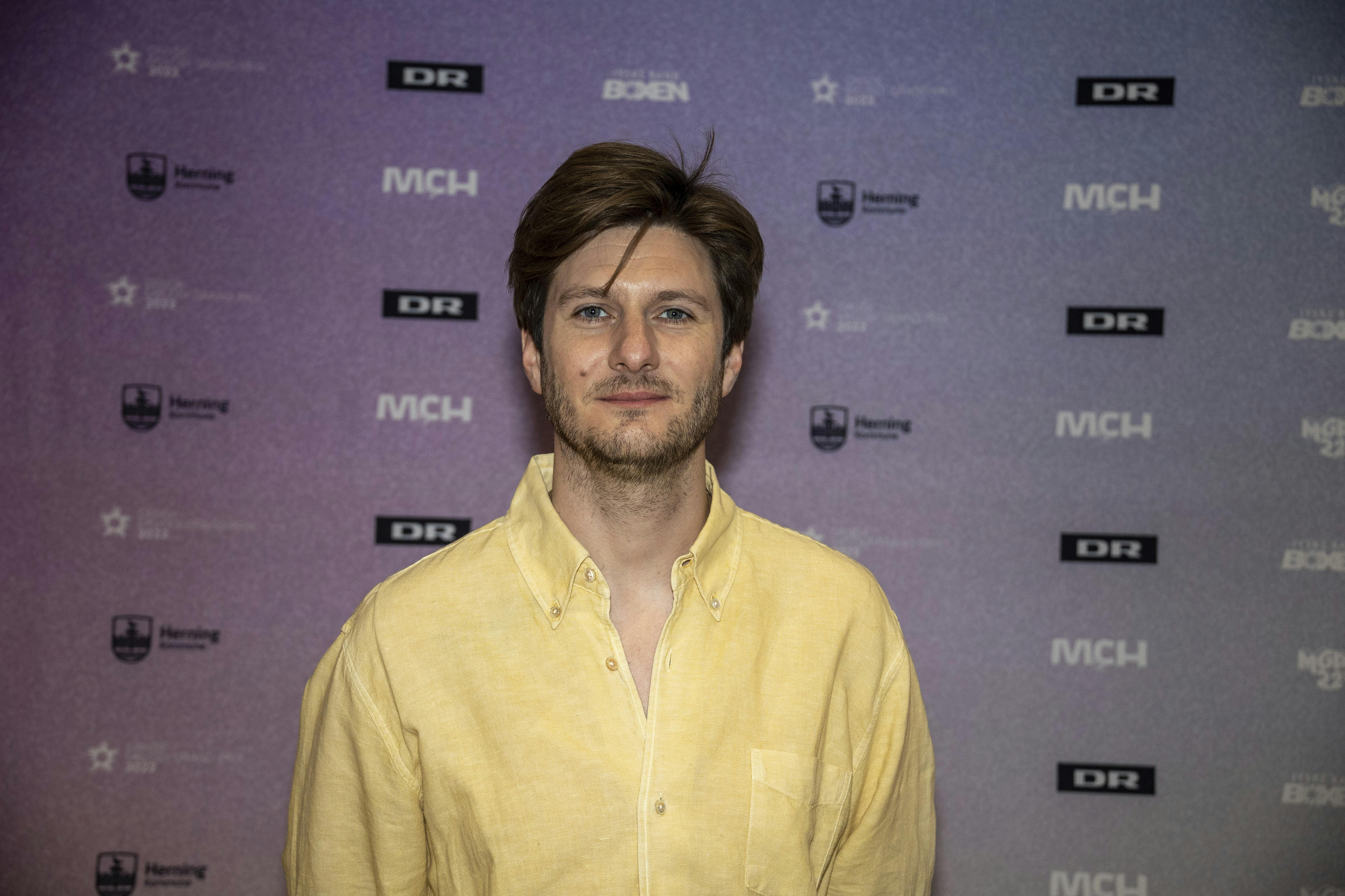 Morten Fillipsen blev kendt, da han i MGP 2003 sang "Du er ikke som de andre pi'r".
