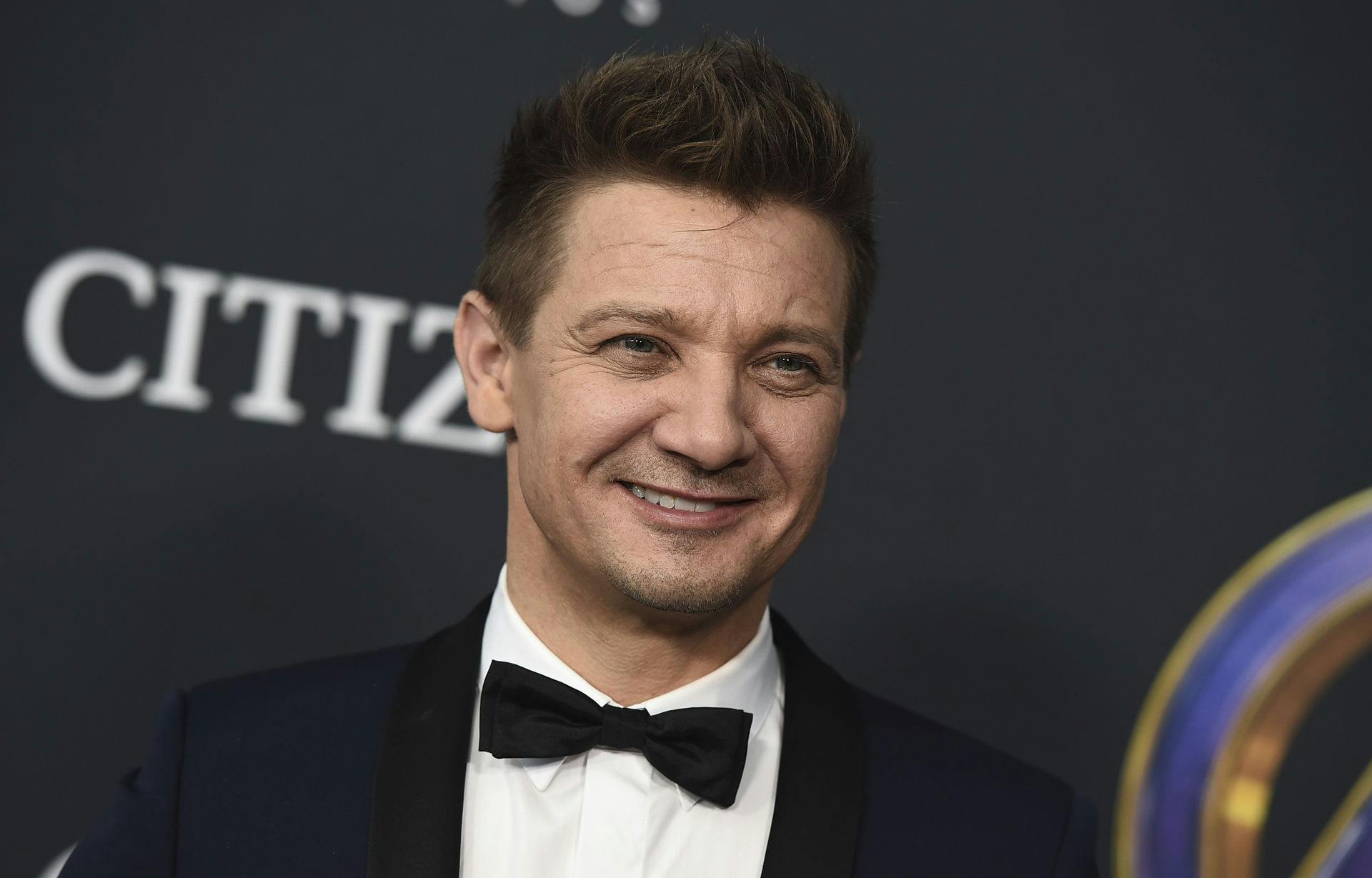 Jeremy Renner kom slemt til skade i en ulykke den 1. januar.
