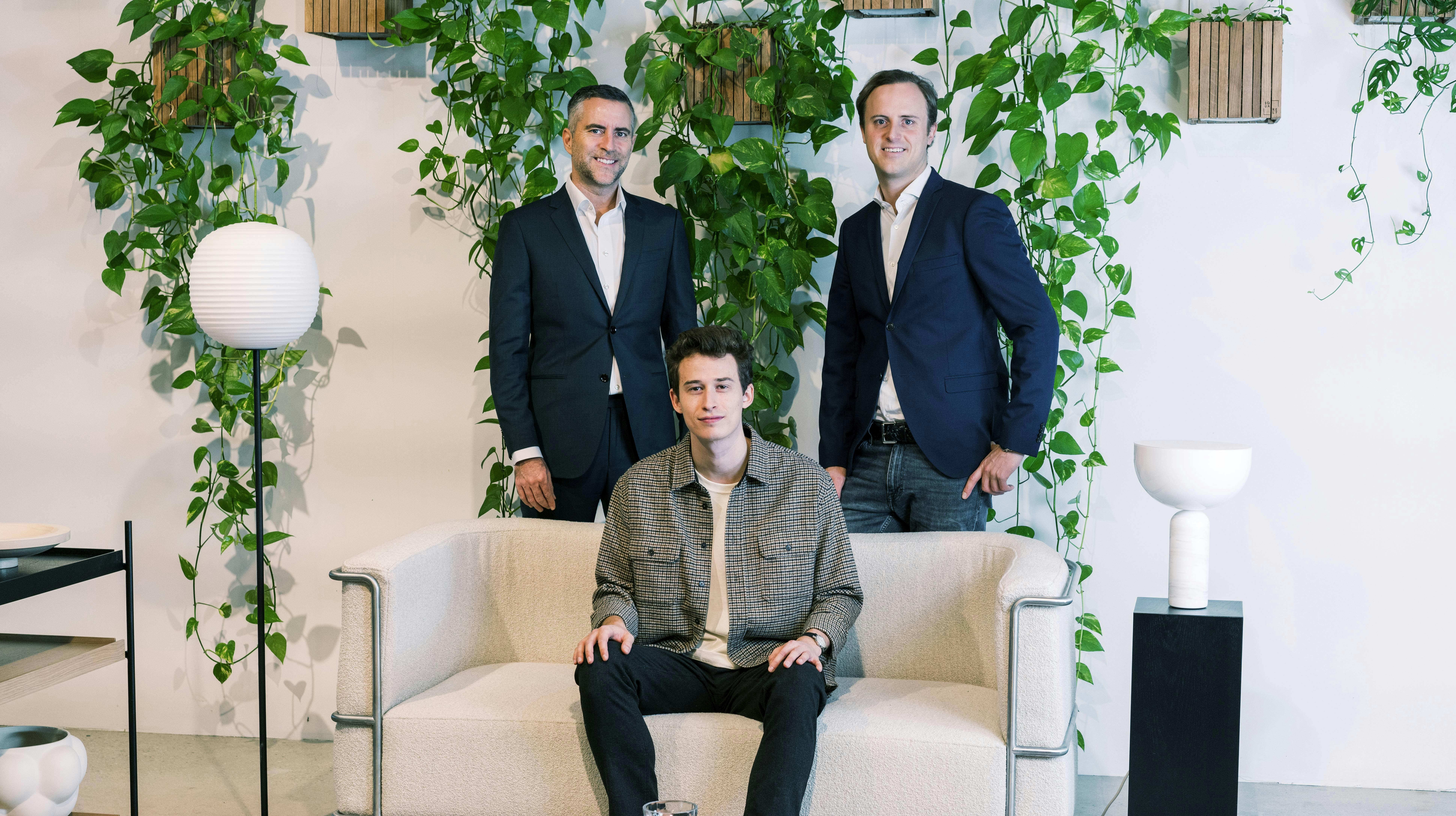 Nu er både stifter, Lukas Rantzau, og de to investorer, Jakob Risgaard og Christian Arnstedt, fortid i "Stori". 