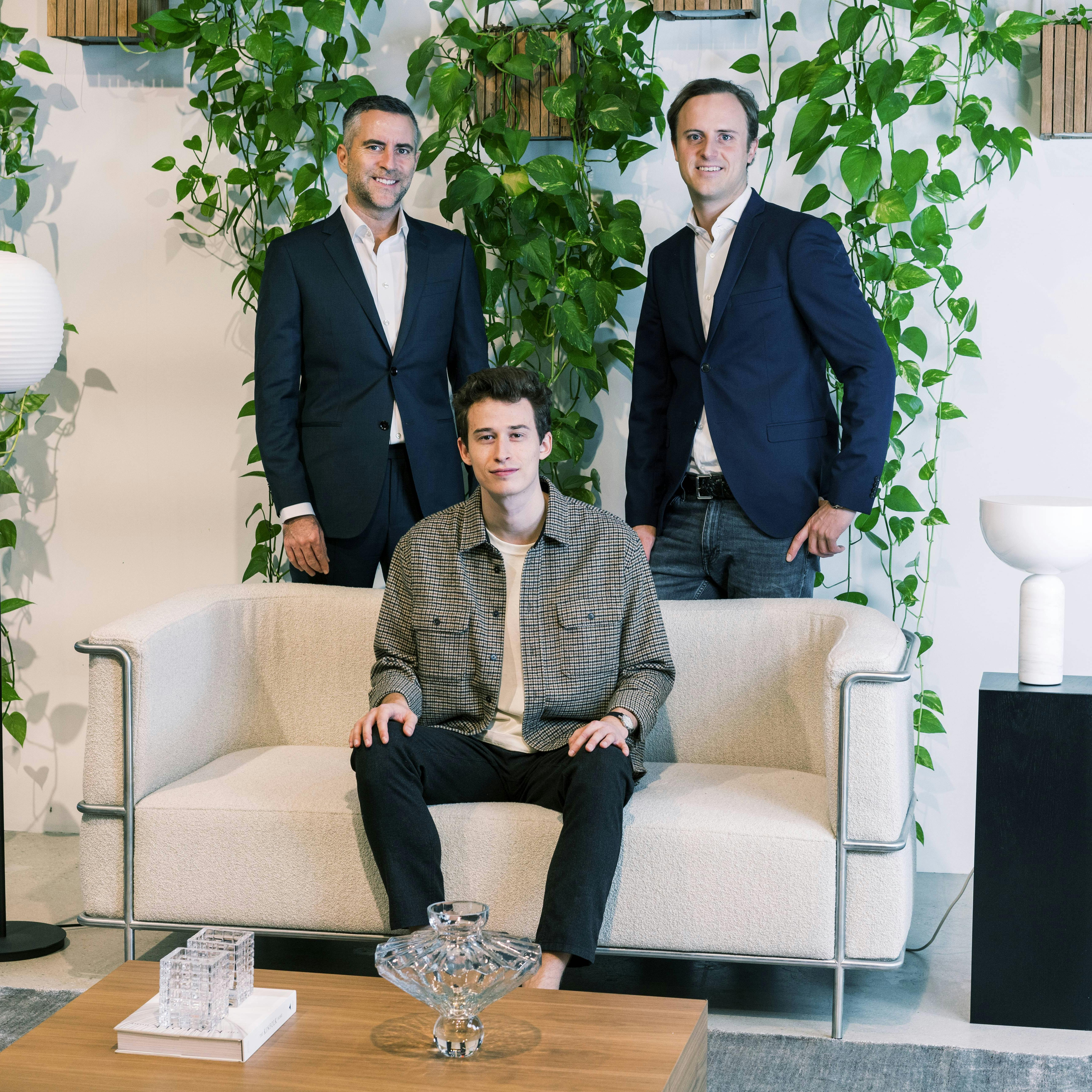 Nu er både stifter, Lukas Rantzau, og de to investorer, Jakob Risgaard og Christian Arnstedt, fortid i "Stori". 