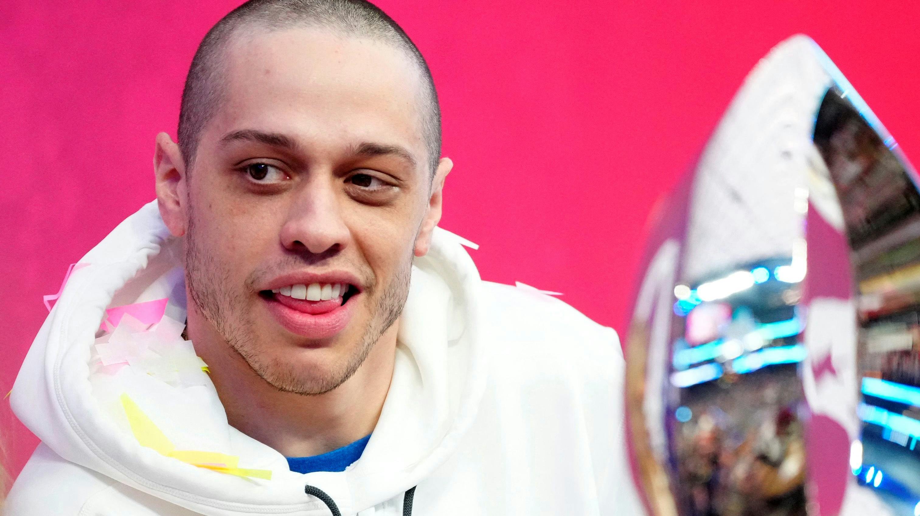 Pete Davidson har undskyldt over for den skræmte teenager.