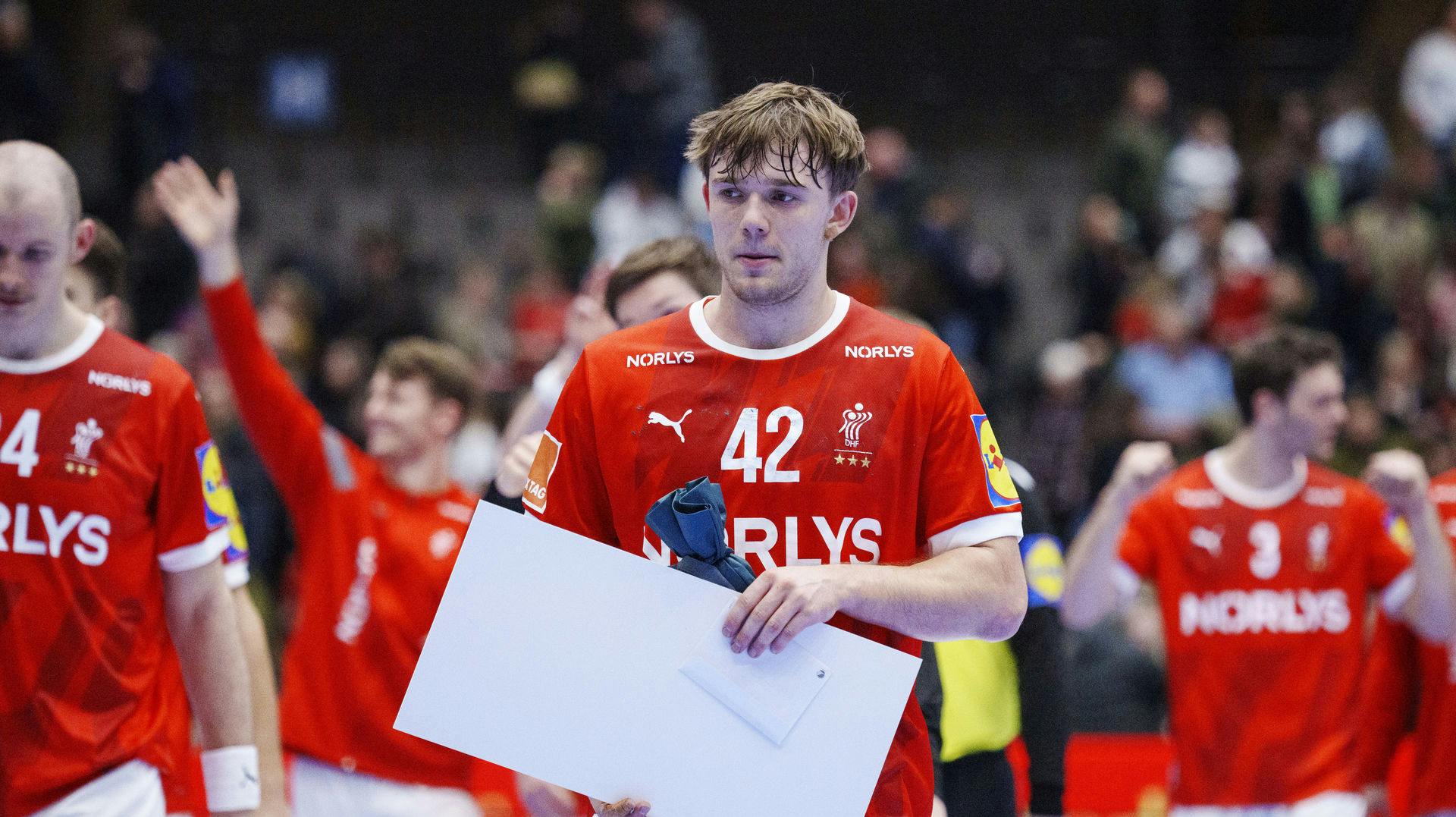 Thomas Sommer Arnoldsen blev topscorer for Danmark torsdag aften mod Tyskland, og han blev også kåret til kampens spiller. Arnoldsen er ikke eneste kendte ansigt i familien.