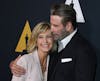 John Travolta brød sammen, da han skulle tale om sin afdøde veninde Olivia-Newton John til årets Oscar-uddeling.
