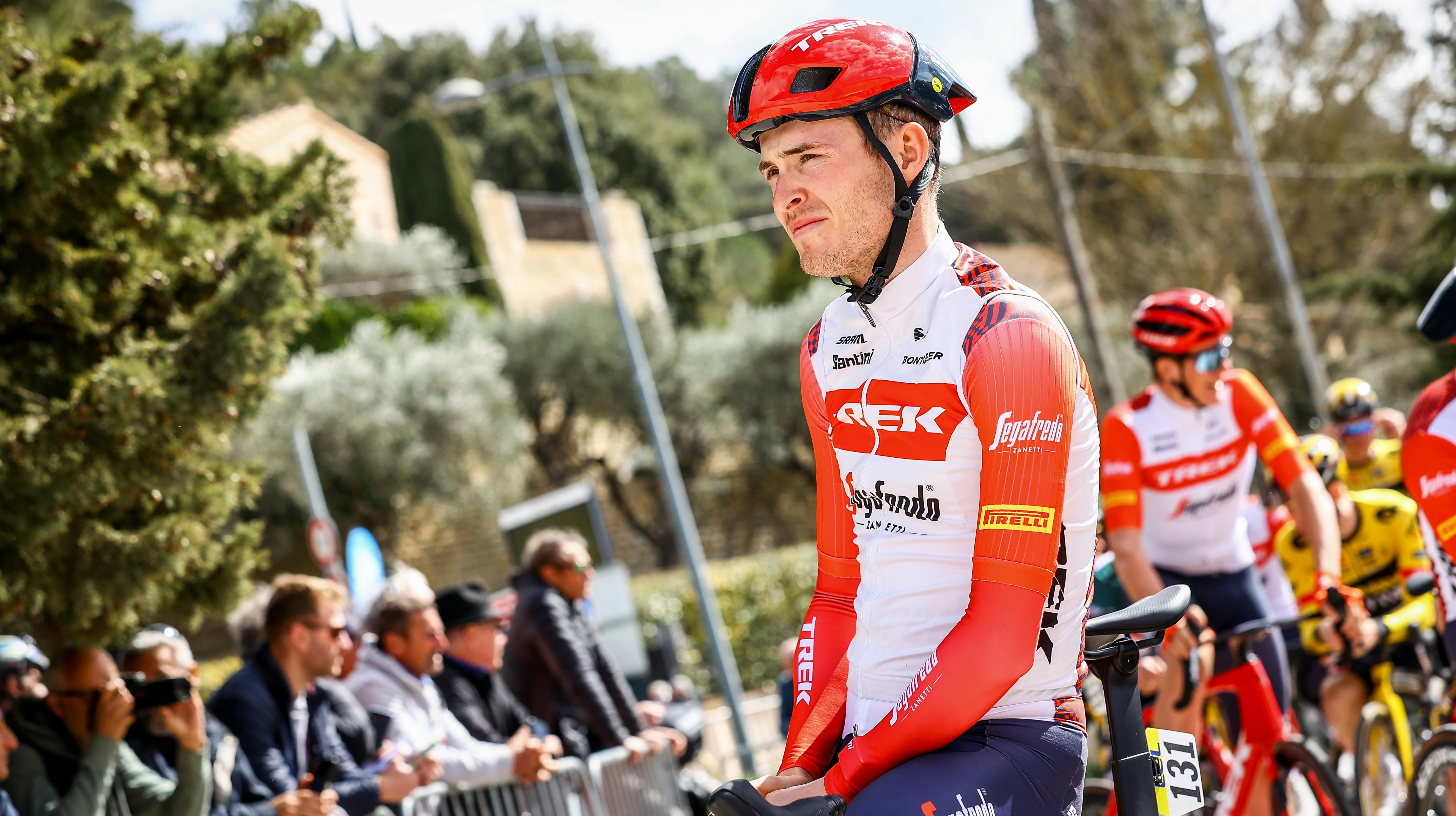 Mattias Skjelmose styrtede slemt i det franske etapeløb Paris-Nice.