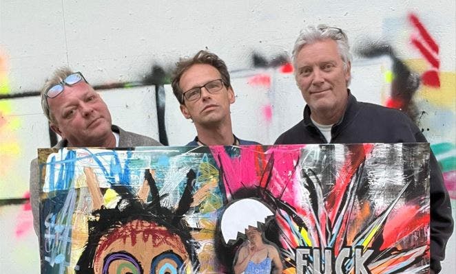 Kristian von Hornsleth og Poul Pava lavede før retssagen dette fælles værk med Ibi-Pippi (i midten, red.) kaldet "Fuck Jorn!". Det skete i et forsøg på at samle nogle af pengene sammen til erstatningen, som Ibi-Pippi nu skal betale.