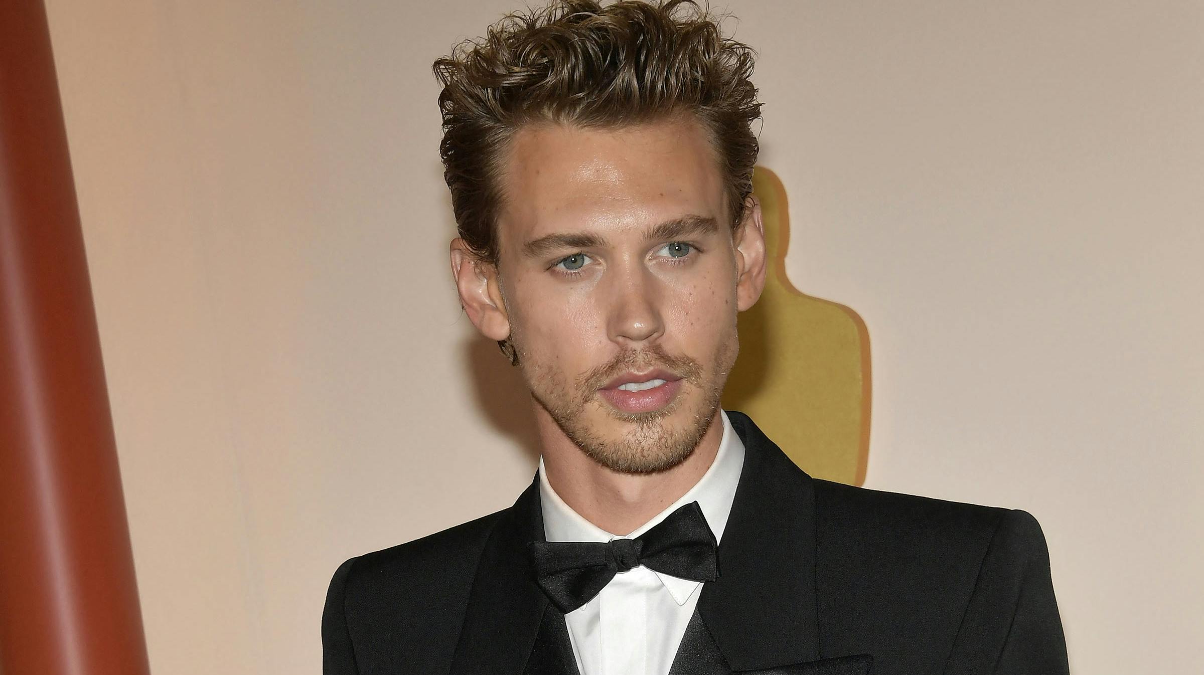 Austin Butler til Oscar 2023, hvor han er nomineret i kategorien Bedste mandlige skuespiller for sin rolle som Elvis i filmen af samme navn.