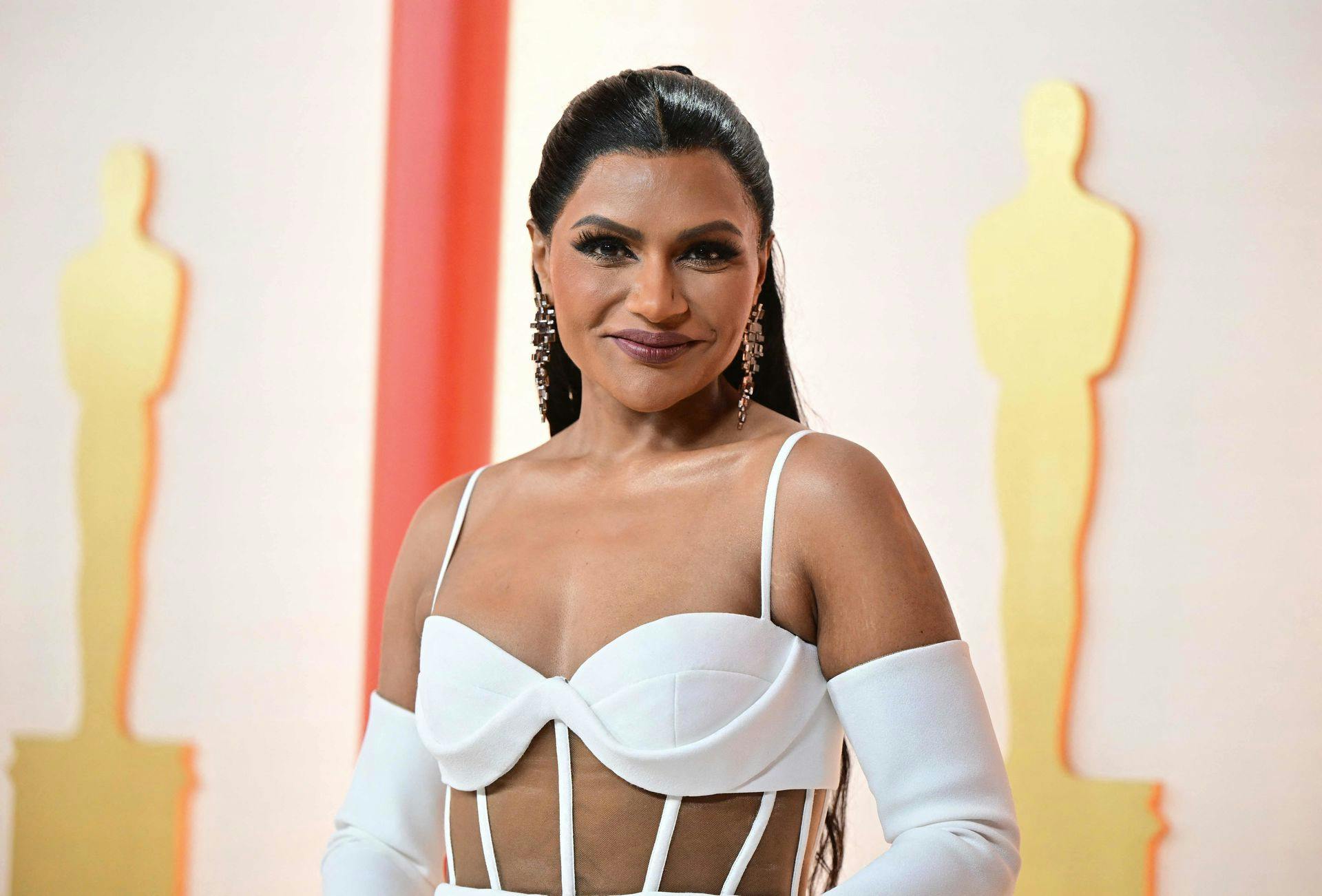 Mindy Kaling havde fundet det store smil på til søndagens Oscar-uddeling.
