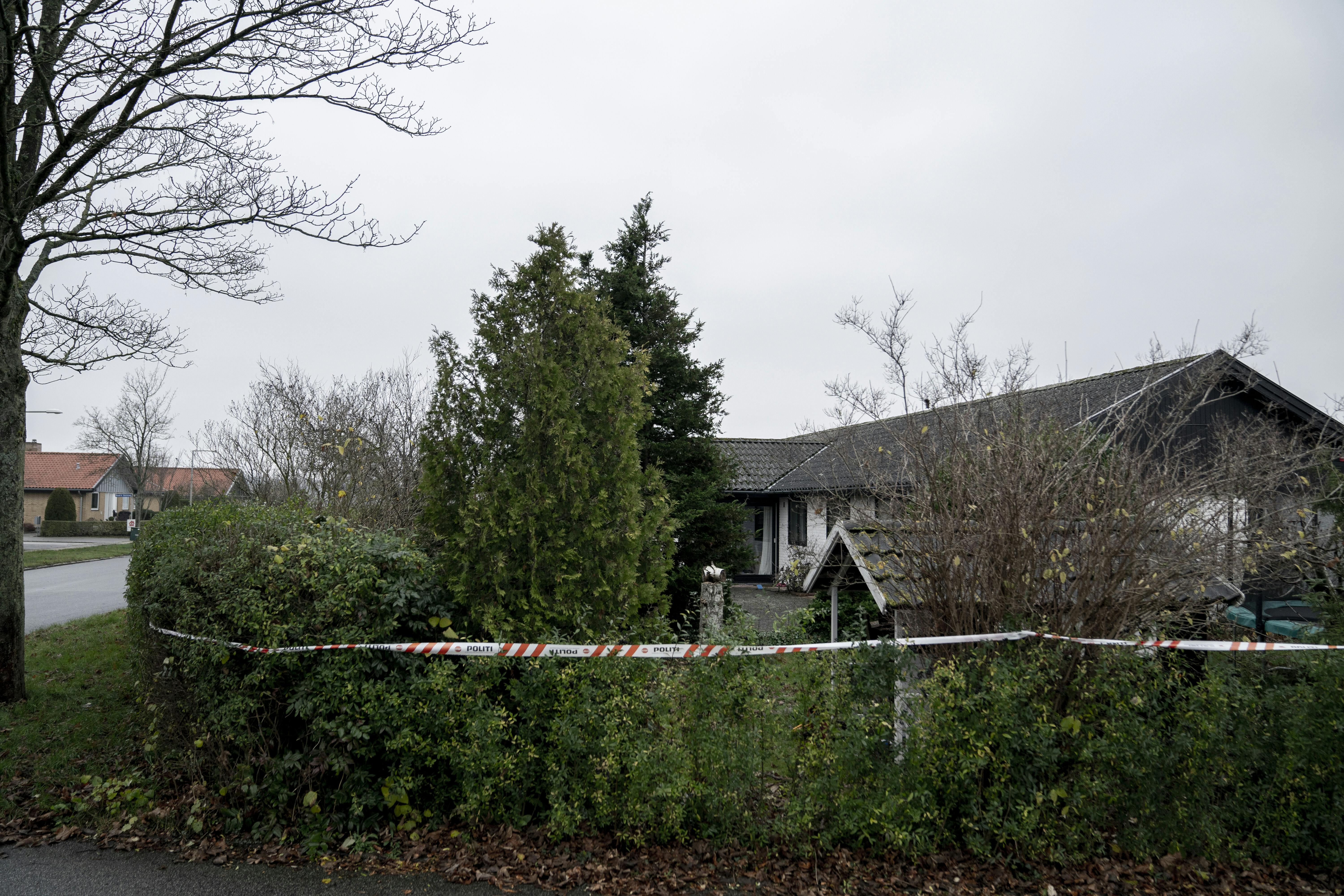 Inde bag murene i det hvide parcelhus på Nialsvej i Frederikssund planlagde sognepræsten, hvordan han ville tage livet af sin hustru og mor til parrets to børn, der dengang var otte og ti år.
