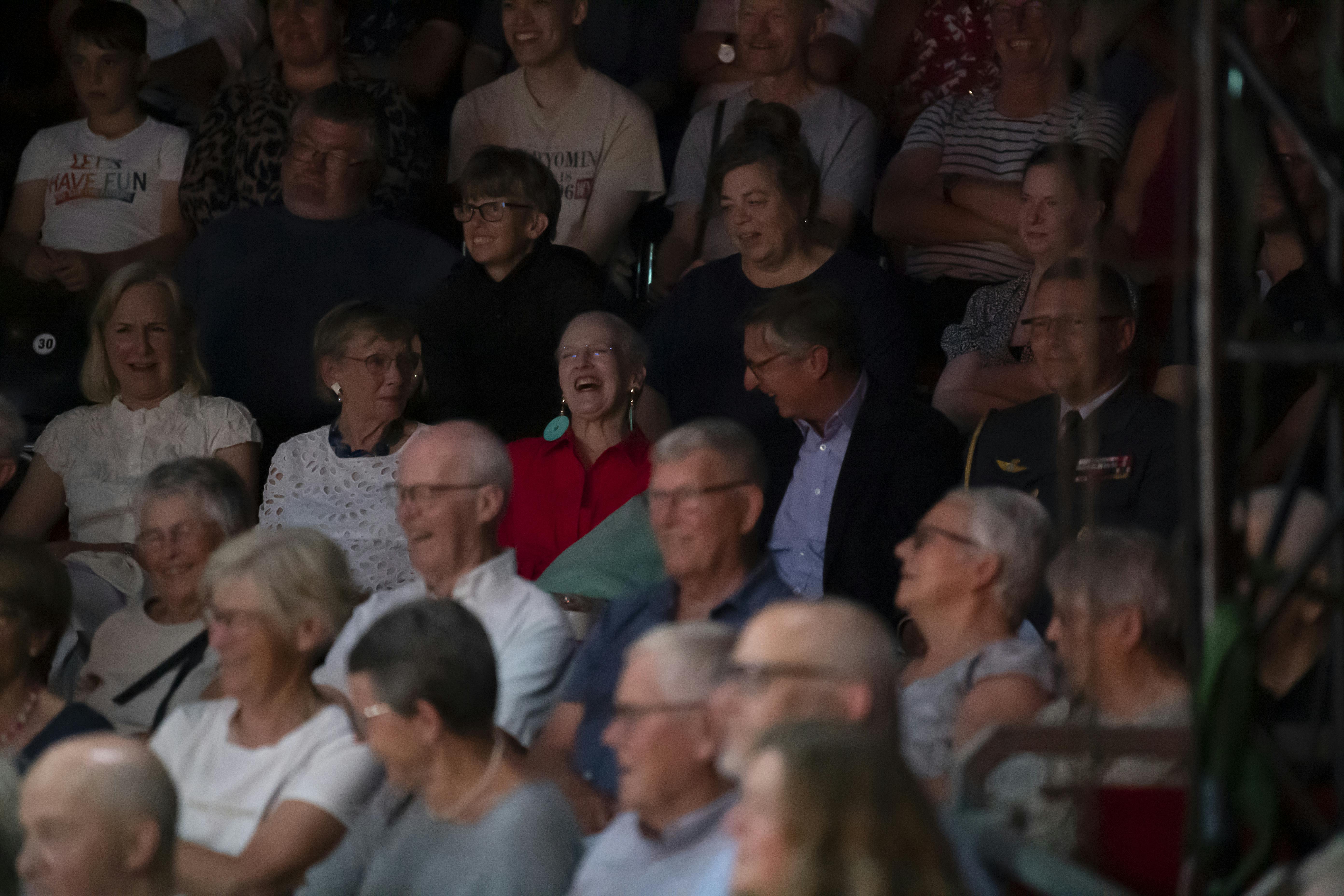 Søren Østergaard har i sandhed en ægte fan i dronningen. 