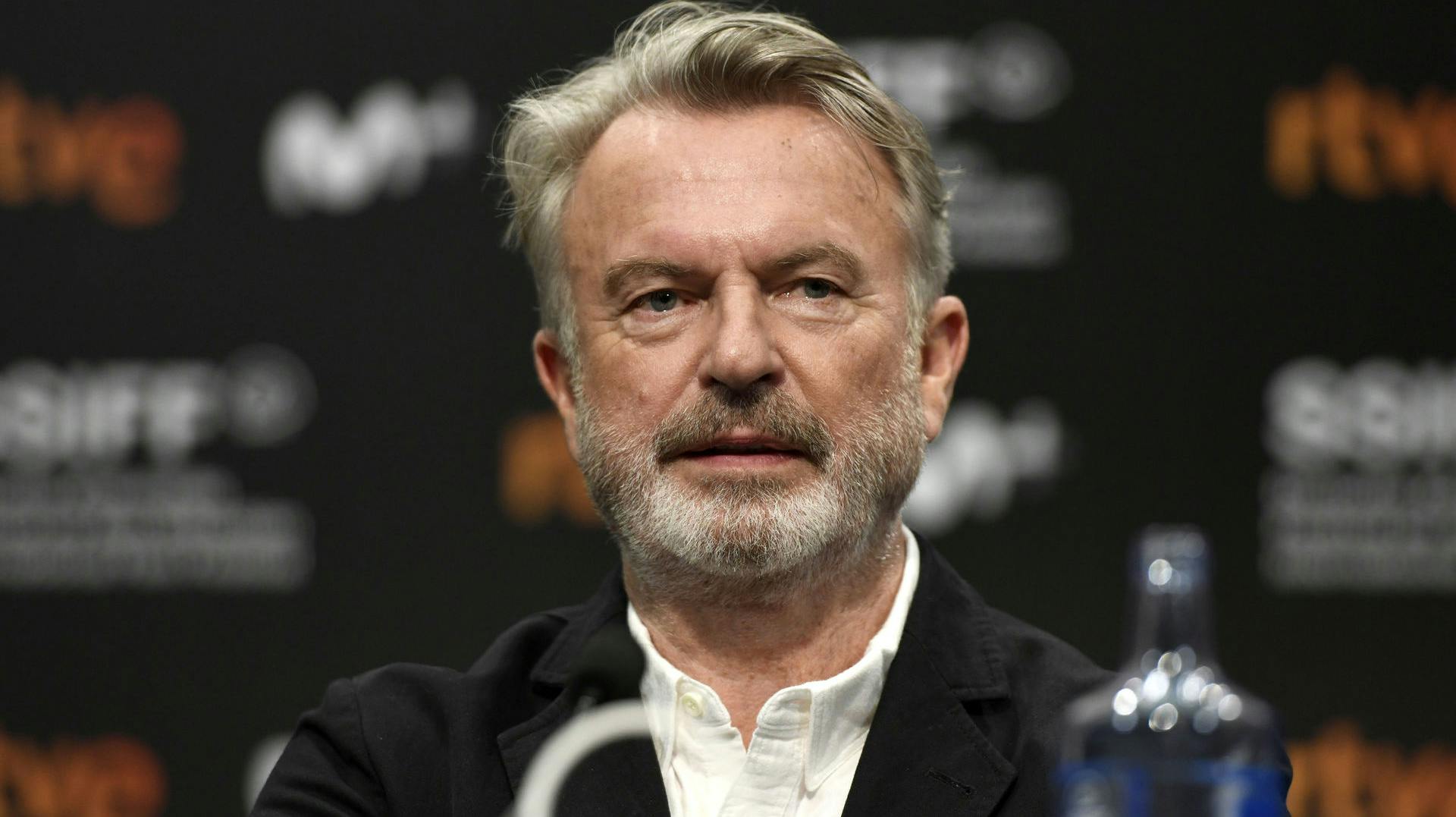 Sam Neill afslører, at lægerne har givet ham en potentiel dødsdom.