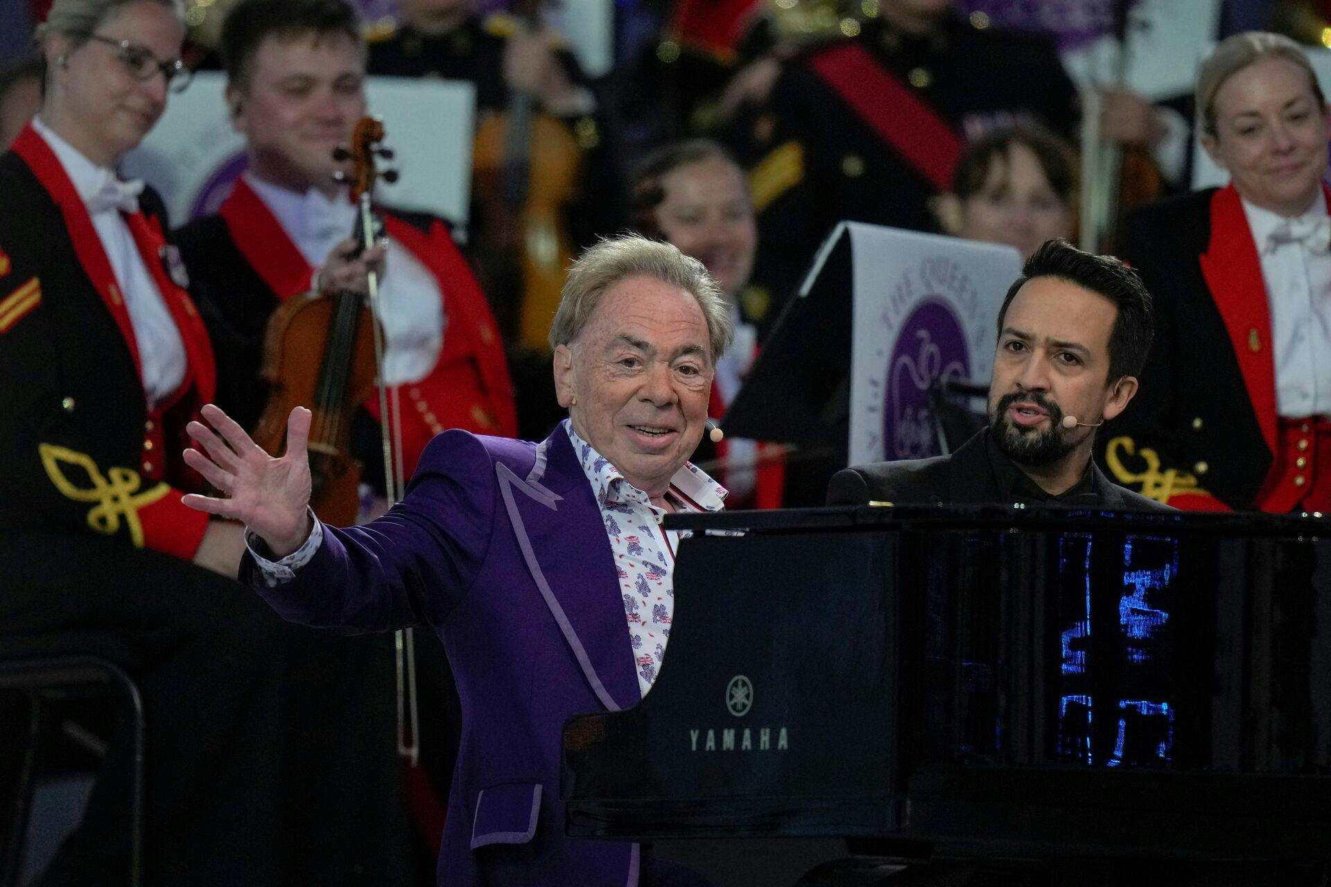 Op mod 10 milliarder kroner har Andrew Lloyd Webber (t.v.) tjent som komponist. I dag betyder pengene ingenting, efter sønnen har fået uhelbredelig kræft.