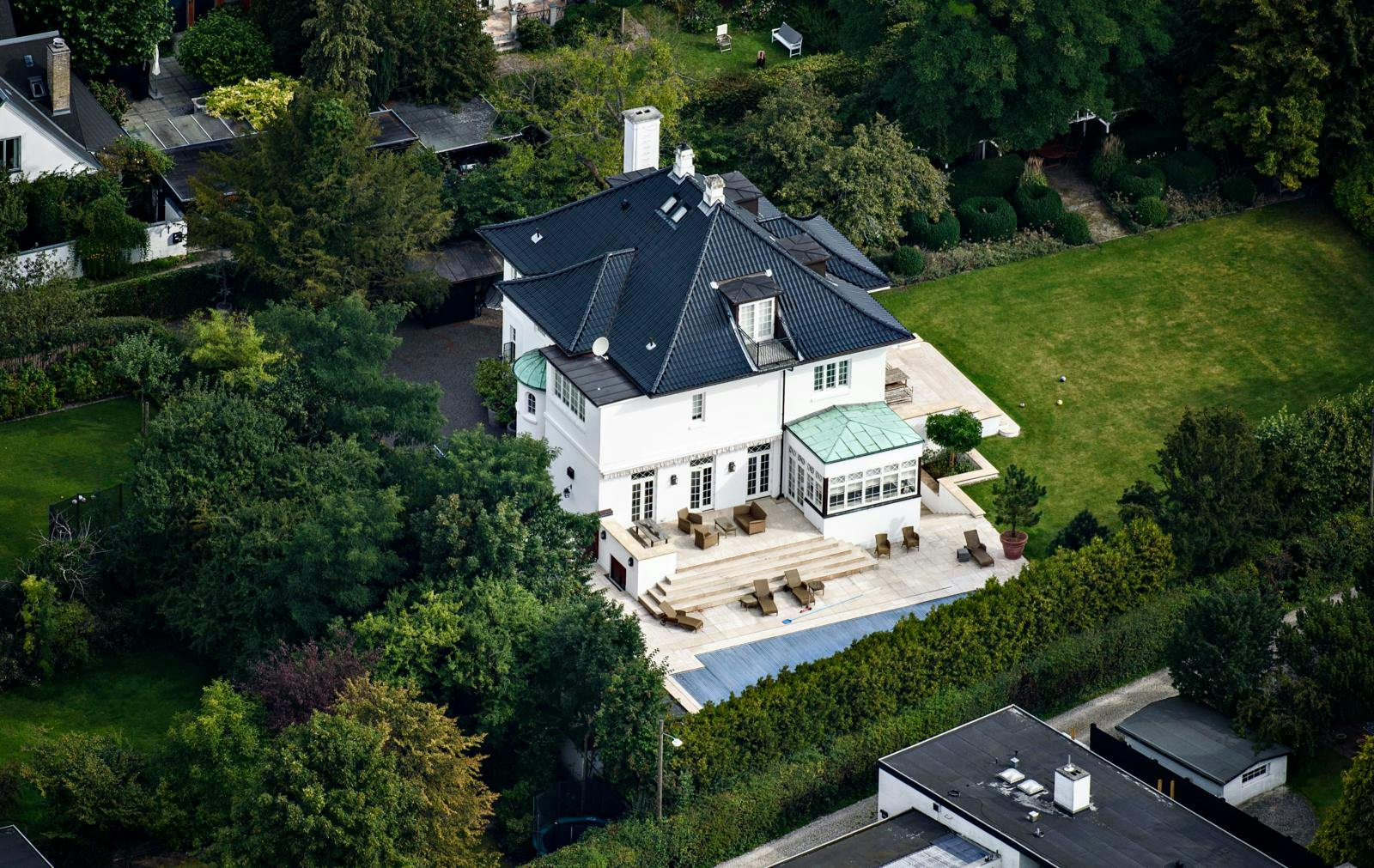 Villaen i Klampenborg har de seneste år været udlejet – til omkring 60.000 kroner om måneden.