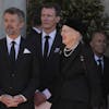 De mange millioner til prins Joachim kan være med til at holde sammen på den kriseramte kongelige familie.