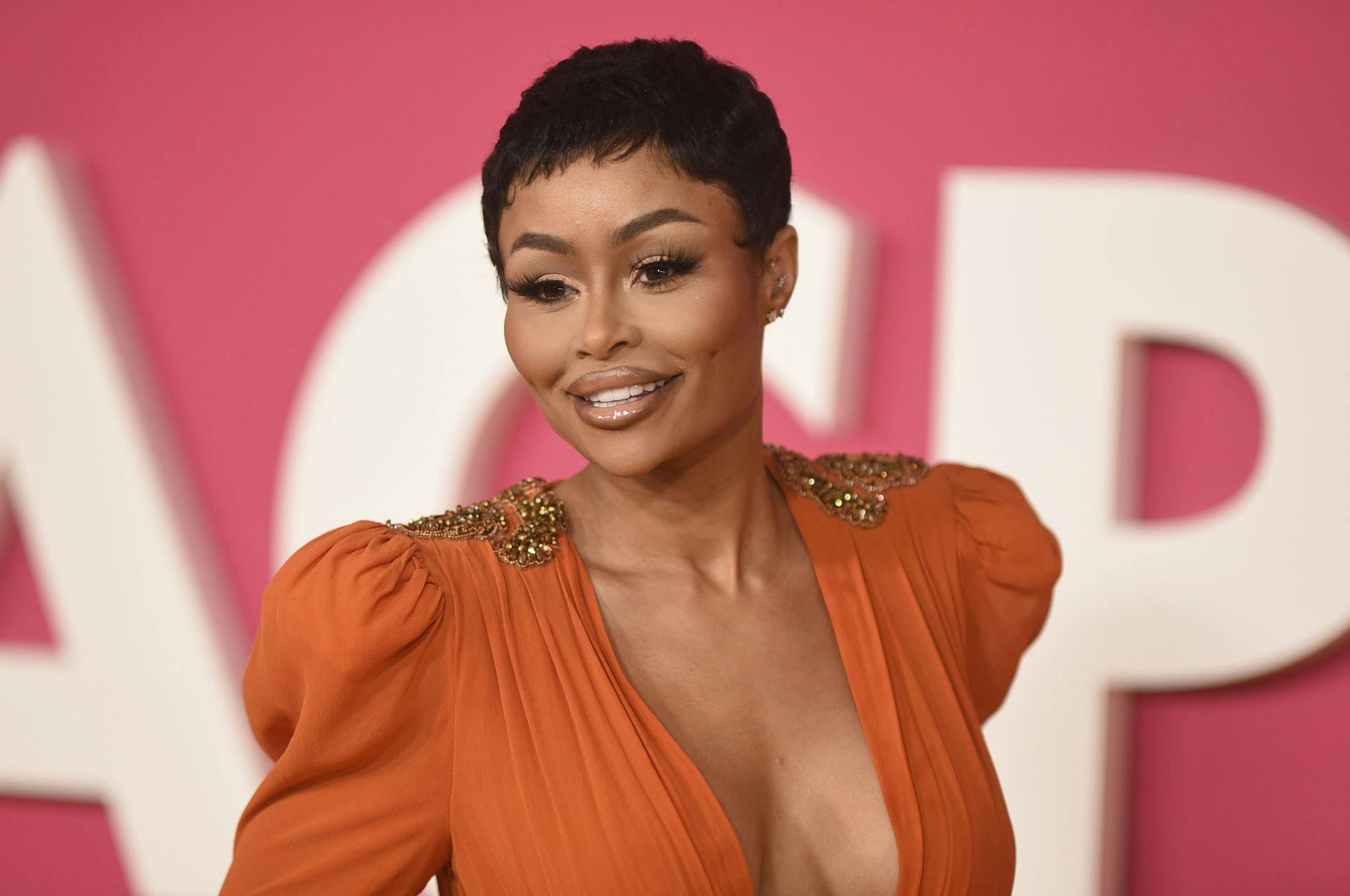 Det skal være slut med filler og silikone for Blac Chyna.
