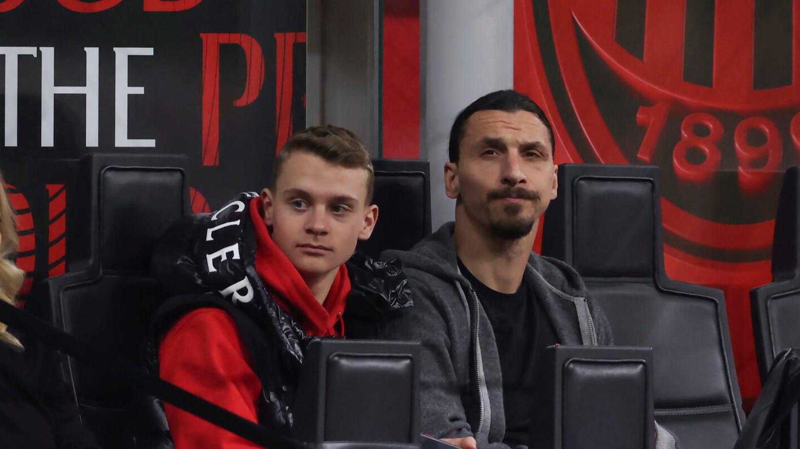 Zlatan Ibrahimovic og sønnen Maximilian tørnede sammen på træningsbanen i Milano. nbsp;