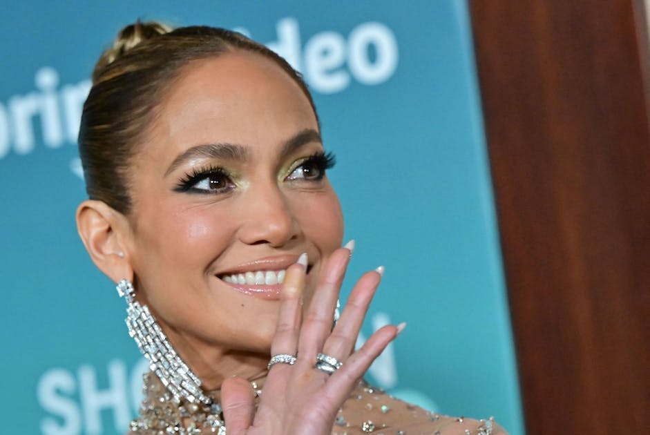 Jennifer Lopez HELT nøgen | og HØR