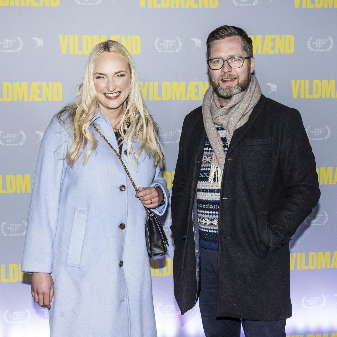 Line Hoffmeyer har lokket Lasse Rimmer med på ferie med svigermor.