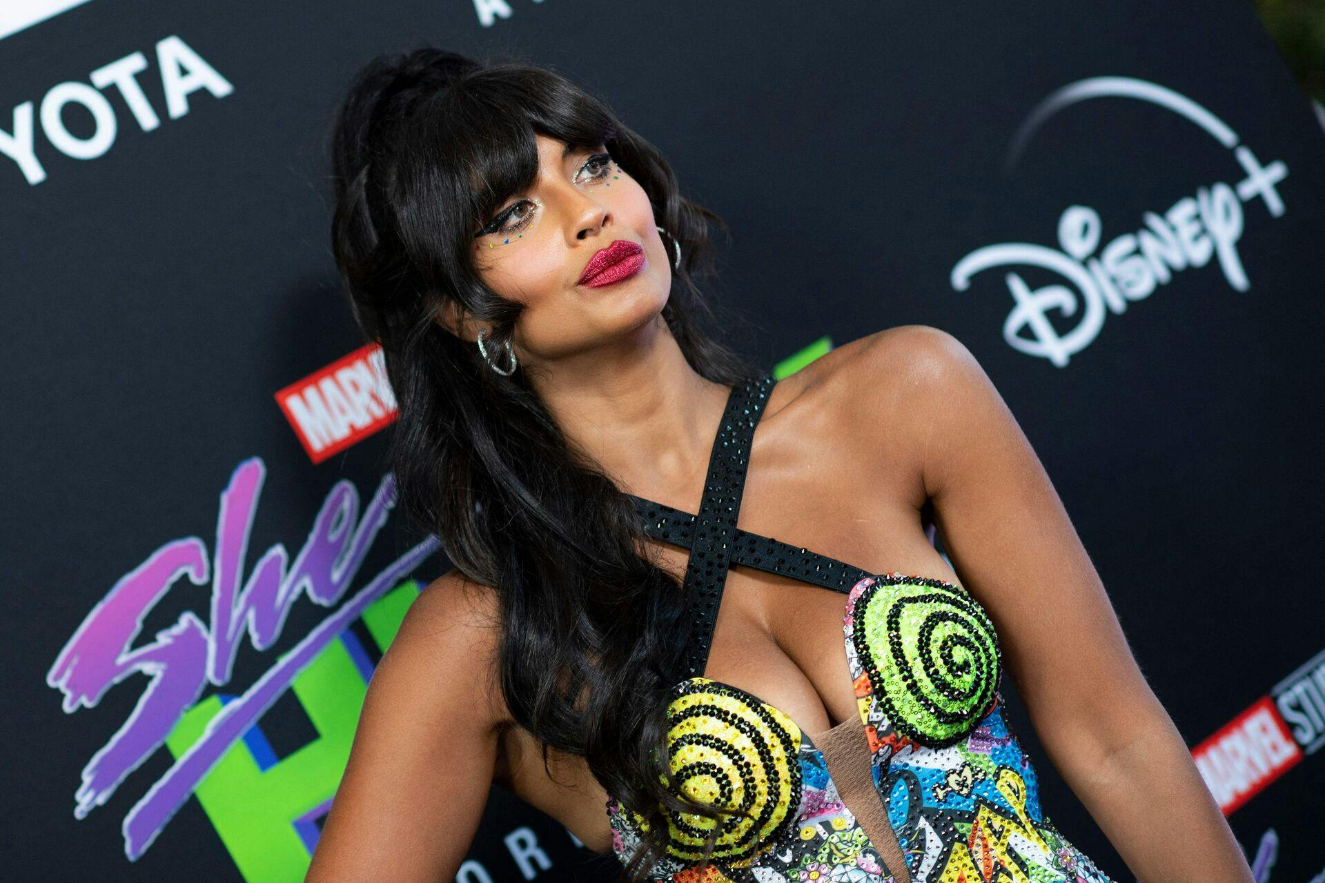 Jameela Jamil er også kendt fra Disney+-serien "She Hulk: Attorney at Law".
