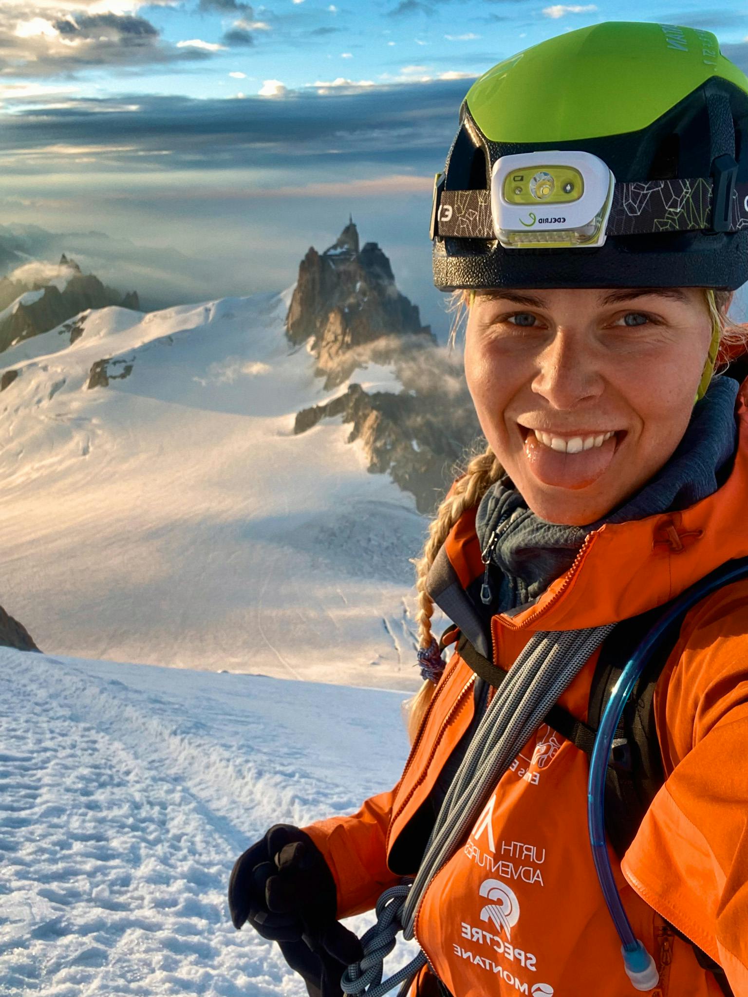 Emma Østergaard har de sidste tre år trænet op til Mount Everest-eventyret. Blandt andet ved at bestige bjerge rundt om i verden. Her ses hun i Alperne. 