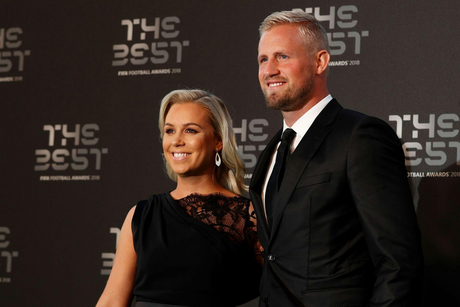 Stine Schmeichel er gift med den danske landsholdsmålmand Kasper Schmeichel.&nbsp;
