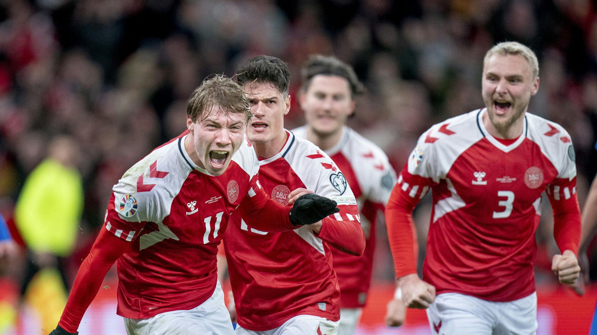 Rasmus Højlund er en af de nyere mænd i landsholdslejren, og udover at han banker kasserne ind i Atalanta og Danmark-trøjerne, har han også fået succes i kærlighedslivet.