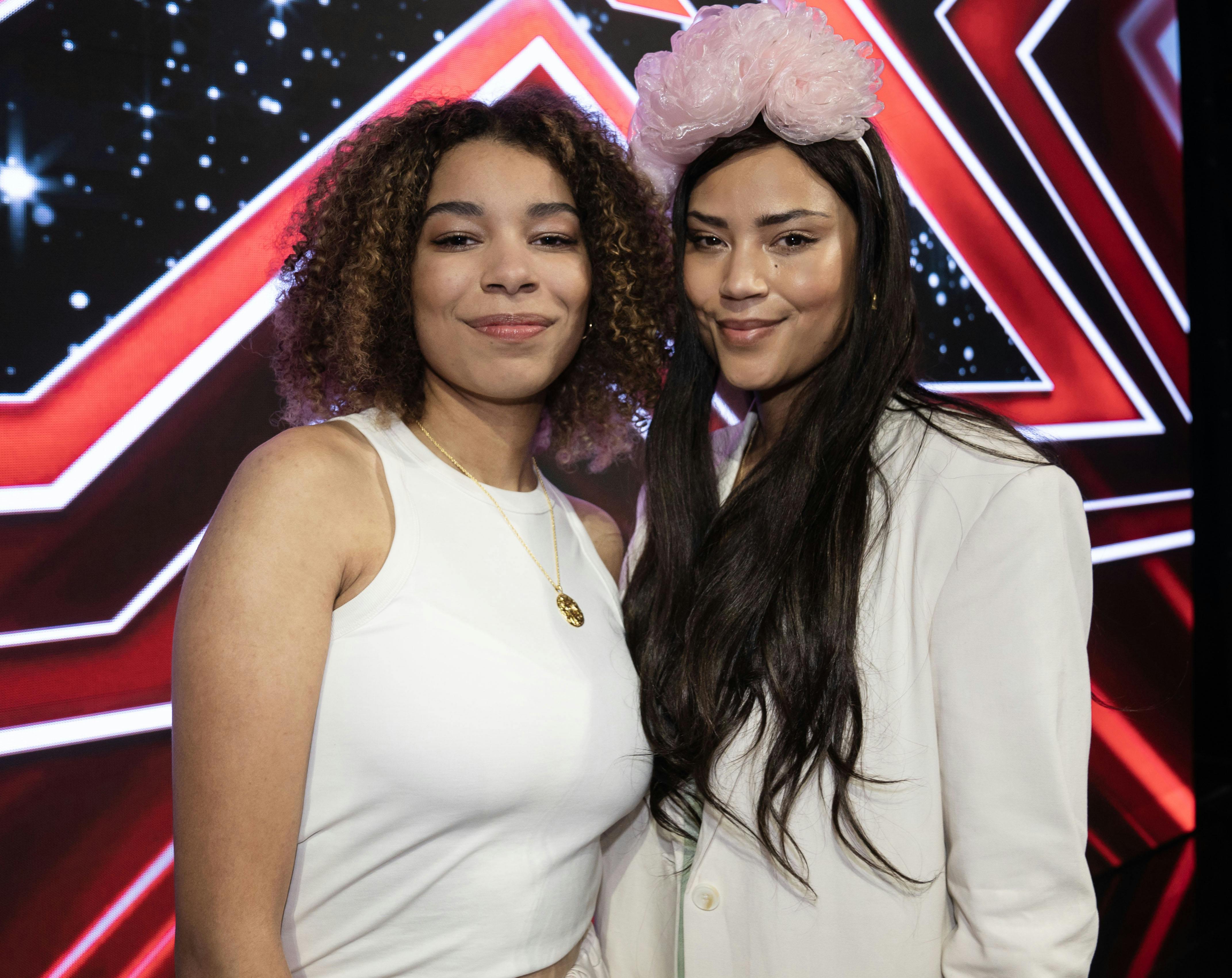 Nambahlou var Kwamie Livs sidste håb for at vinde årets "X Factor", men lige før målstregen snublede de, og Kwamie går i finalen uden nogen deltagere.
