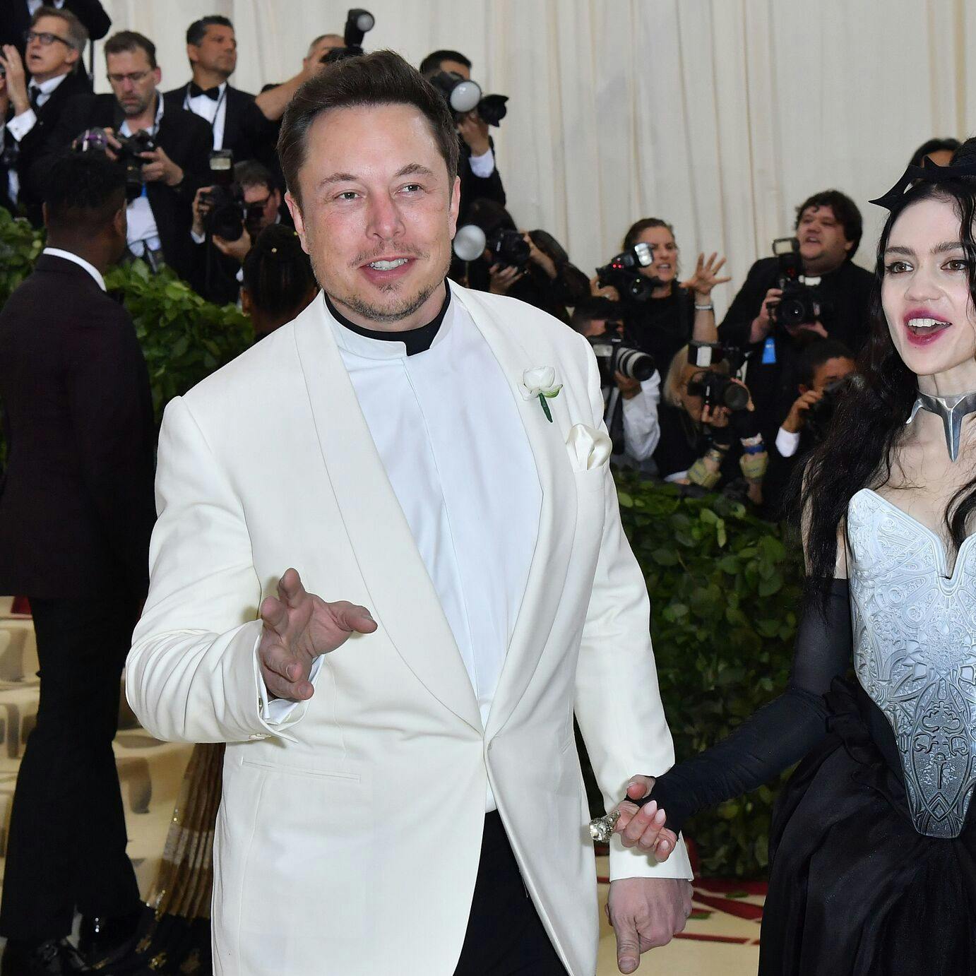 Elon Musk og Grimes trådte første gang frem på den røde løber som par til Met Gala i 2018.