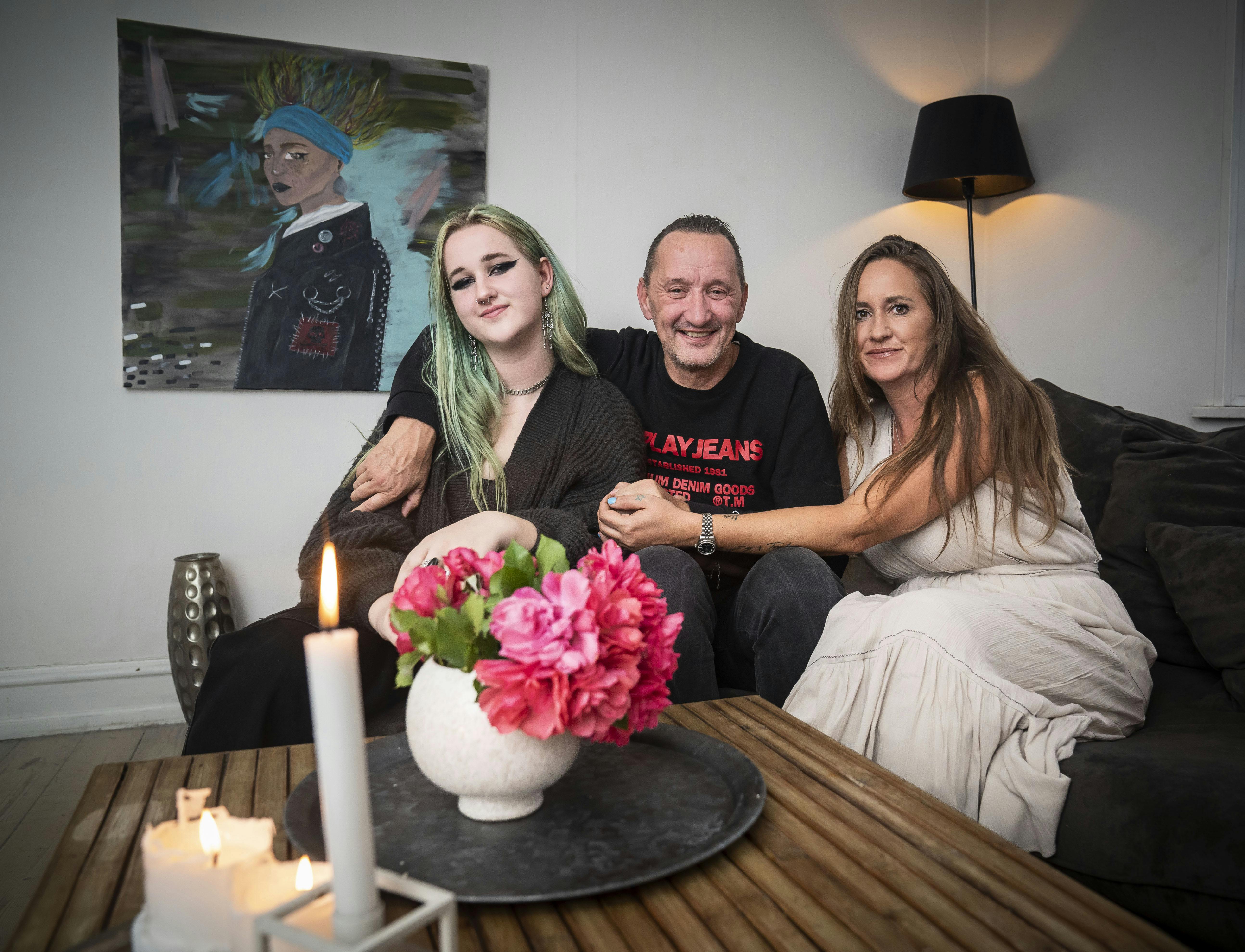 Jesper Skibby, kæresten Mette og datteren Elisabeth medvirker alle i "Skibby på frierfødder".