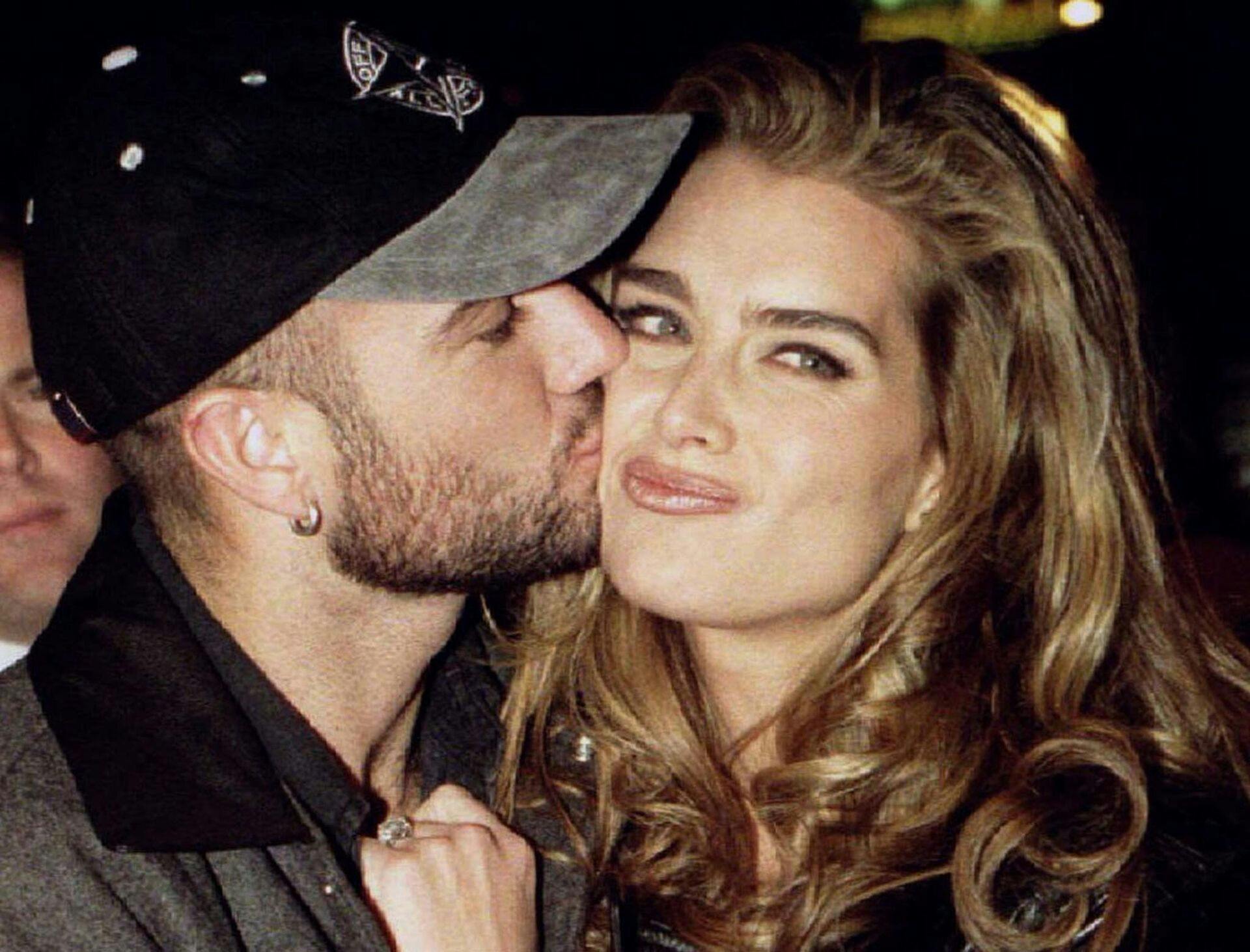 Brooke Shields sviner eksmanden André Agassi til: – Hvad er der galt med  dig? | SE og HØR