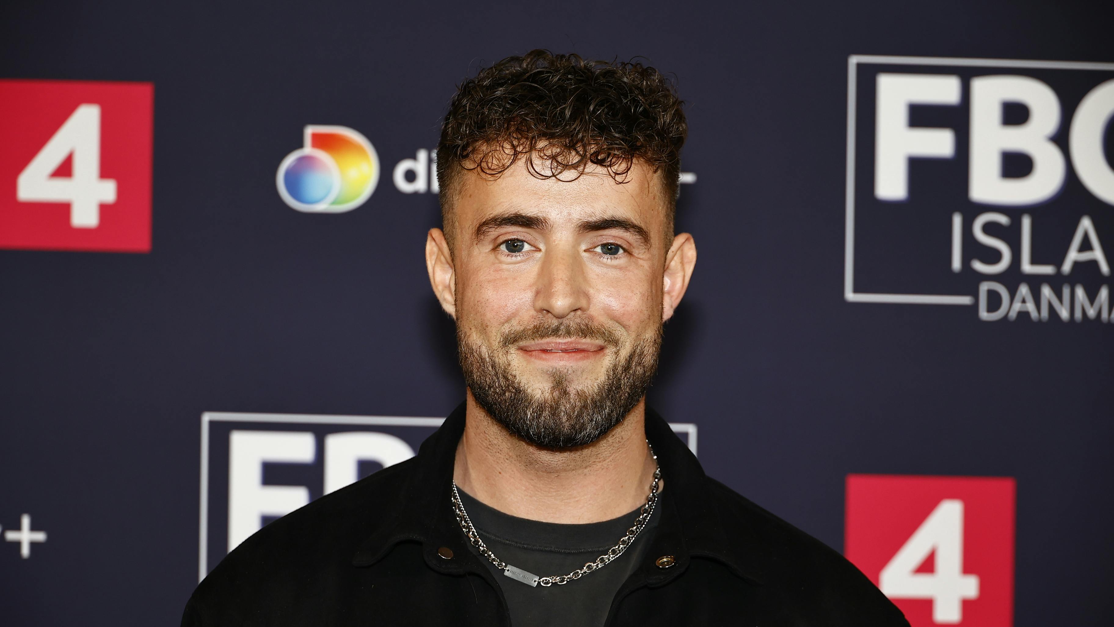 Hov, vent! Har vi set ham før?