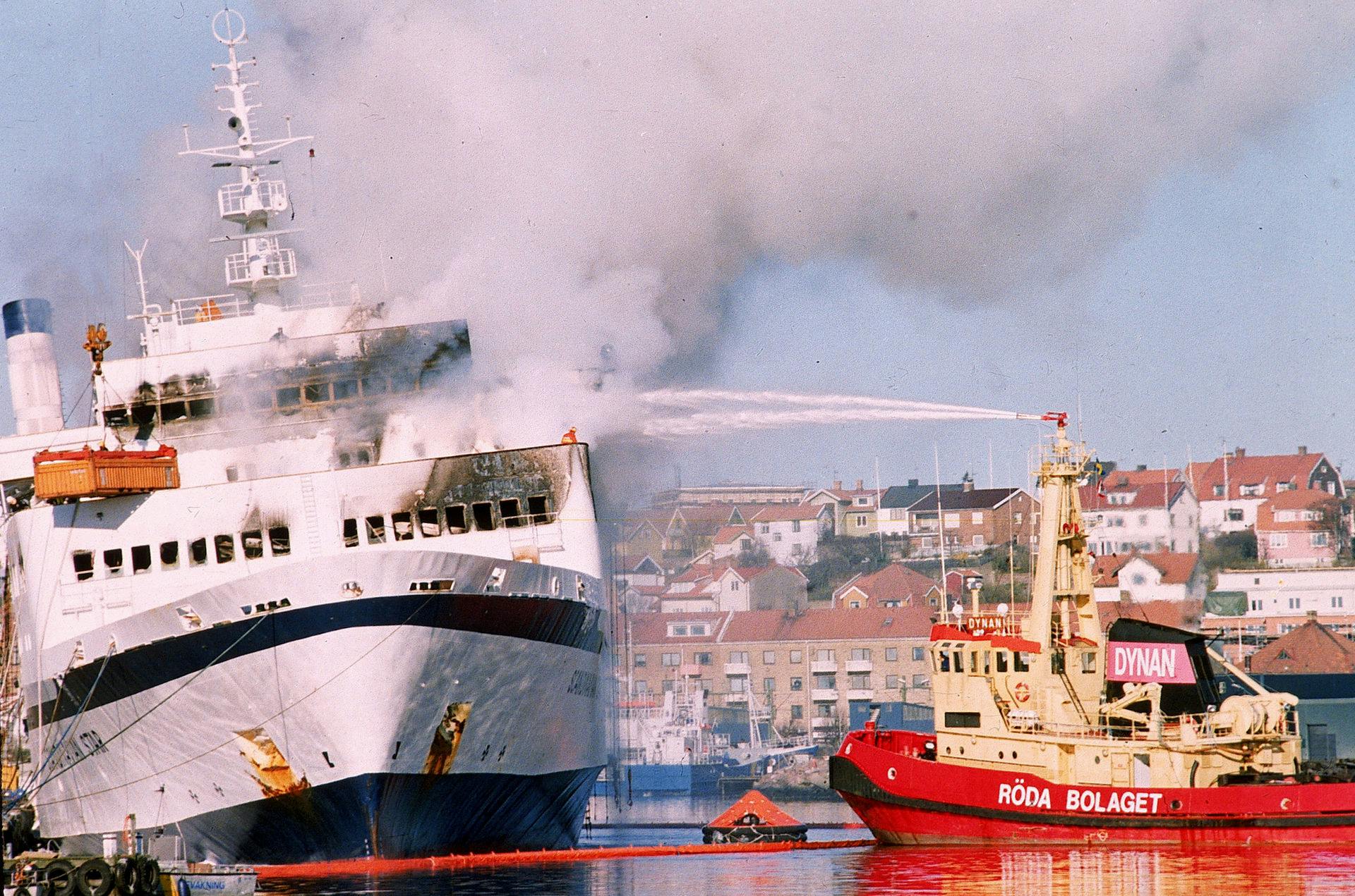 Scandinavian Star ankommer til Lysekil i Sverige efter dødsbranden.&nbsp;
