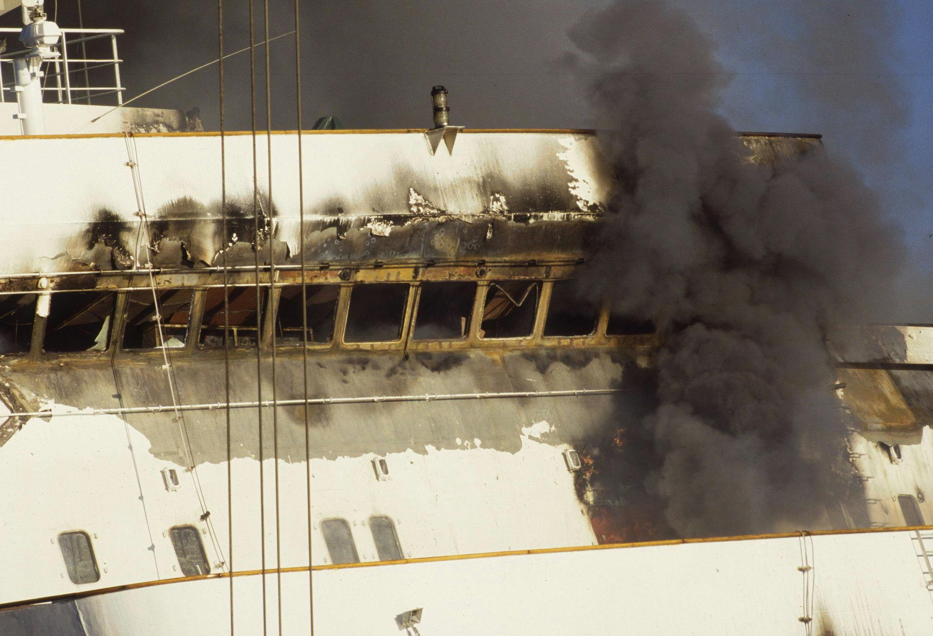 Brand på færgen Scandinavian Star d. 7. april 1990. 158 mennesker omkom.
