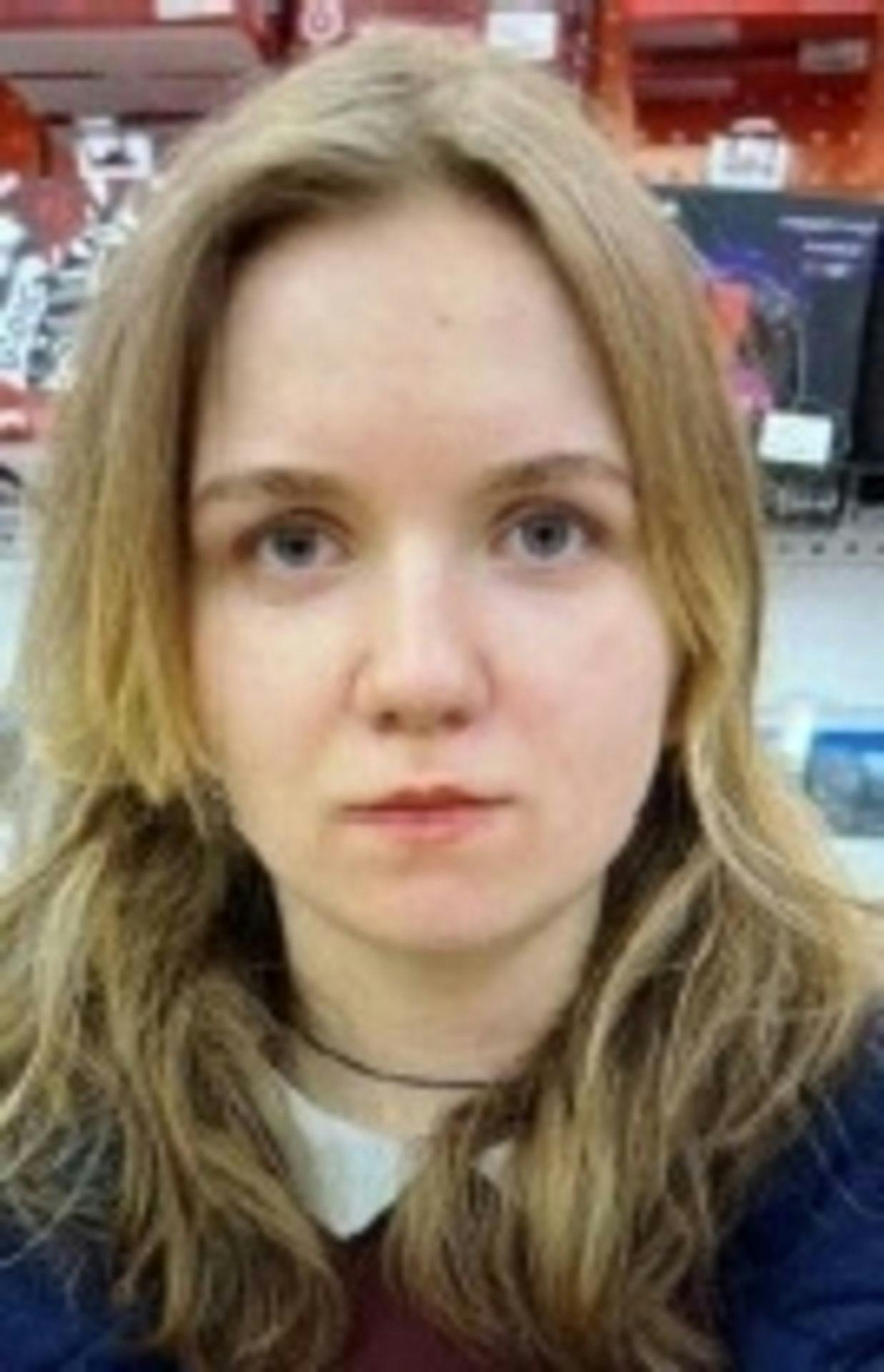 Denne kvinde, Darya Trepova, er mistænkt i sagen. 
