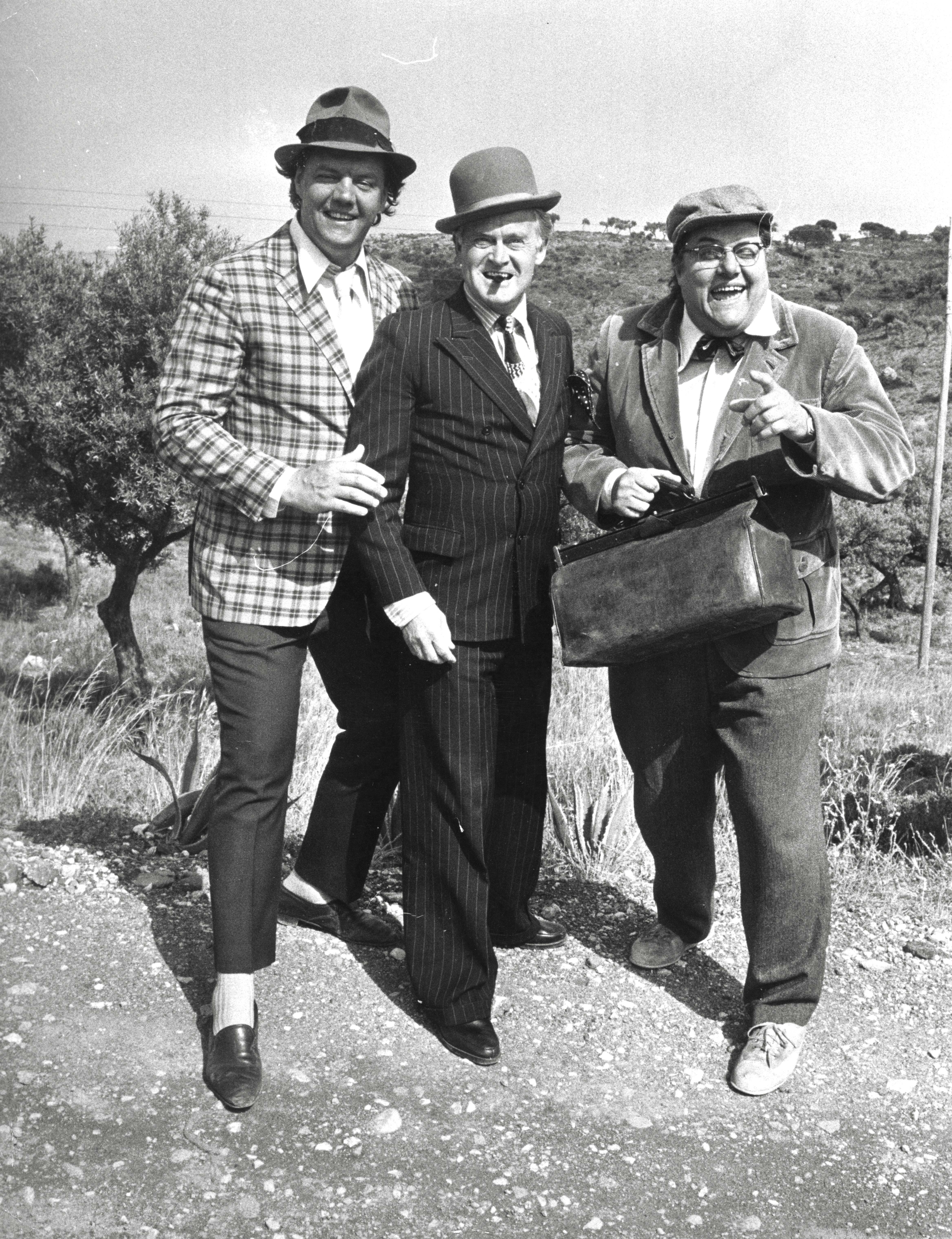 "Olsen Bandens sidste bedrifter" med skuespillerne, fra venstre: Morten Grunwald, Ove Sprogøe og Poul Bundgaard i 1974.
