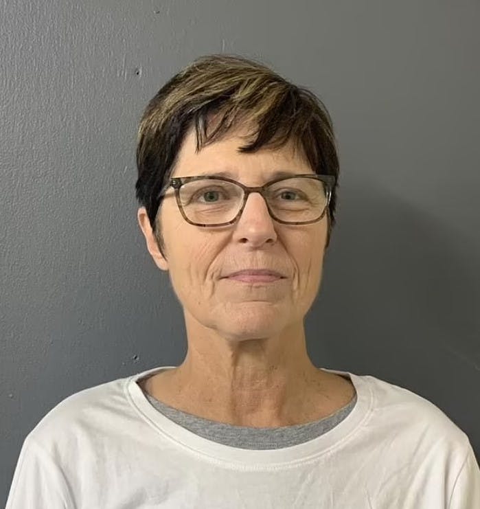 65-årige Tracey Nix er blevet tiltalt for groft manddrab, efter hun glemte sit barnebarn i en glohed bil i november sidste år.