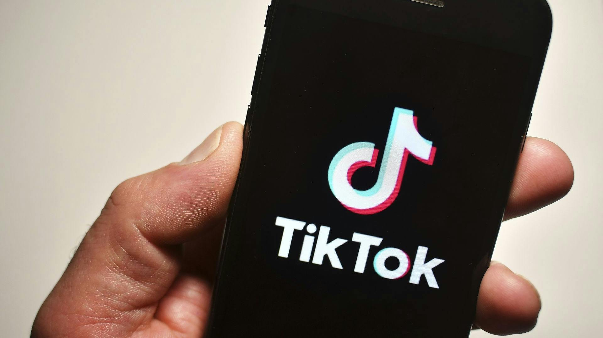 Australien bandlyser TikTok på statsudstedte telefoner. Det er for eksempel embedsmænds arbejdstelefoner.