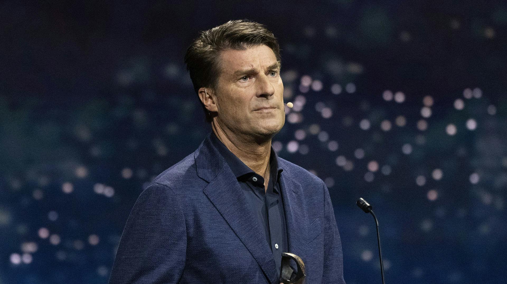Der er stadig stor efterspørgsel på Michael Laudrups talent. Men i dag er det mere hovedet end benene, der er brug for.