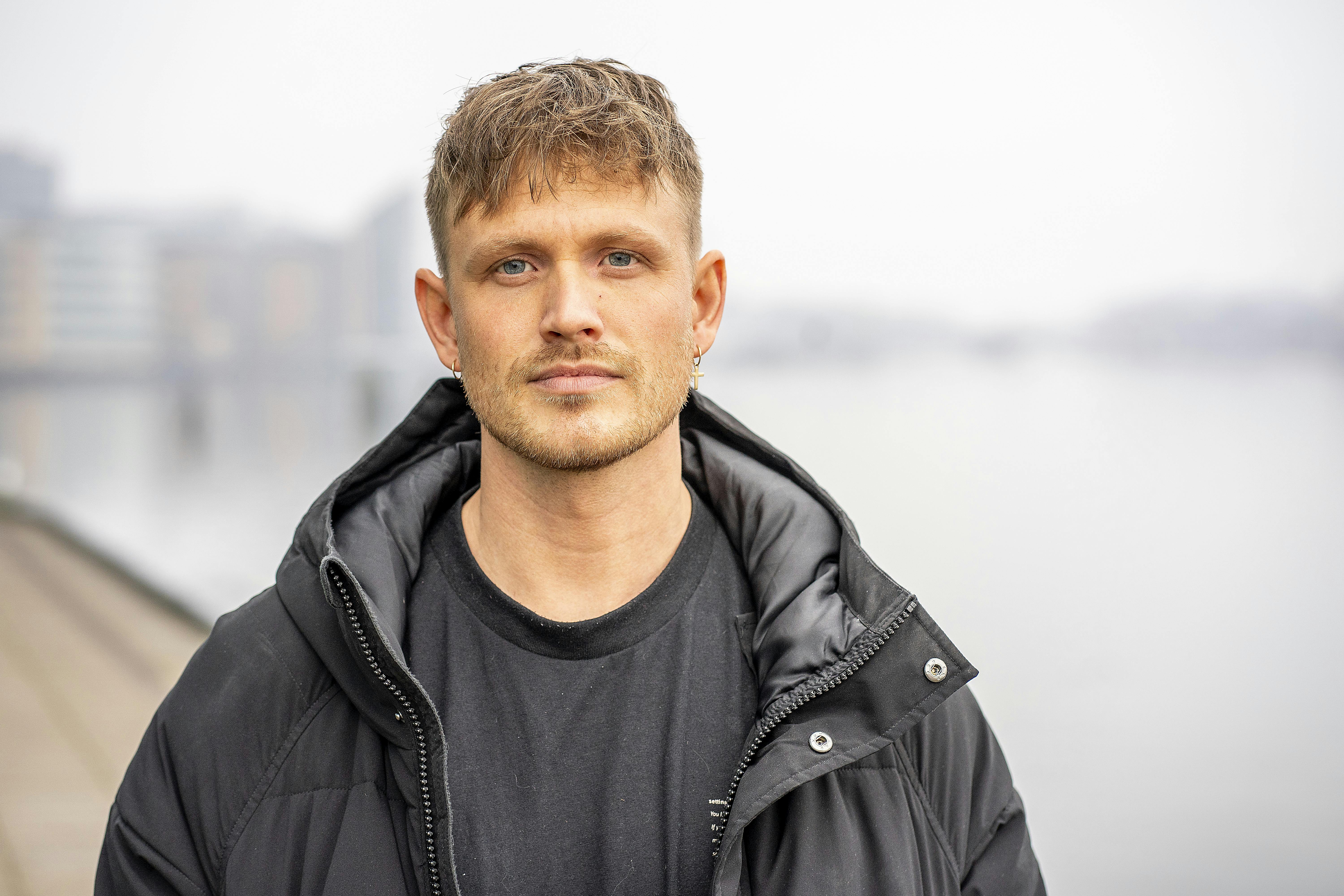 Mads Emil Andersen har i den grad oplevet at være offer for rygter, fortæller han i den nyeste udgave af "Sladderministeriet".