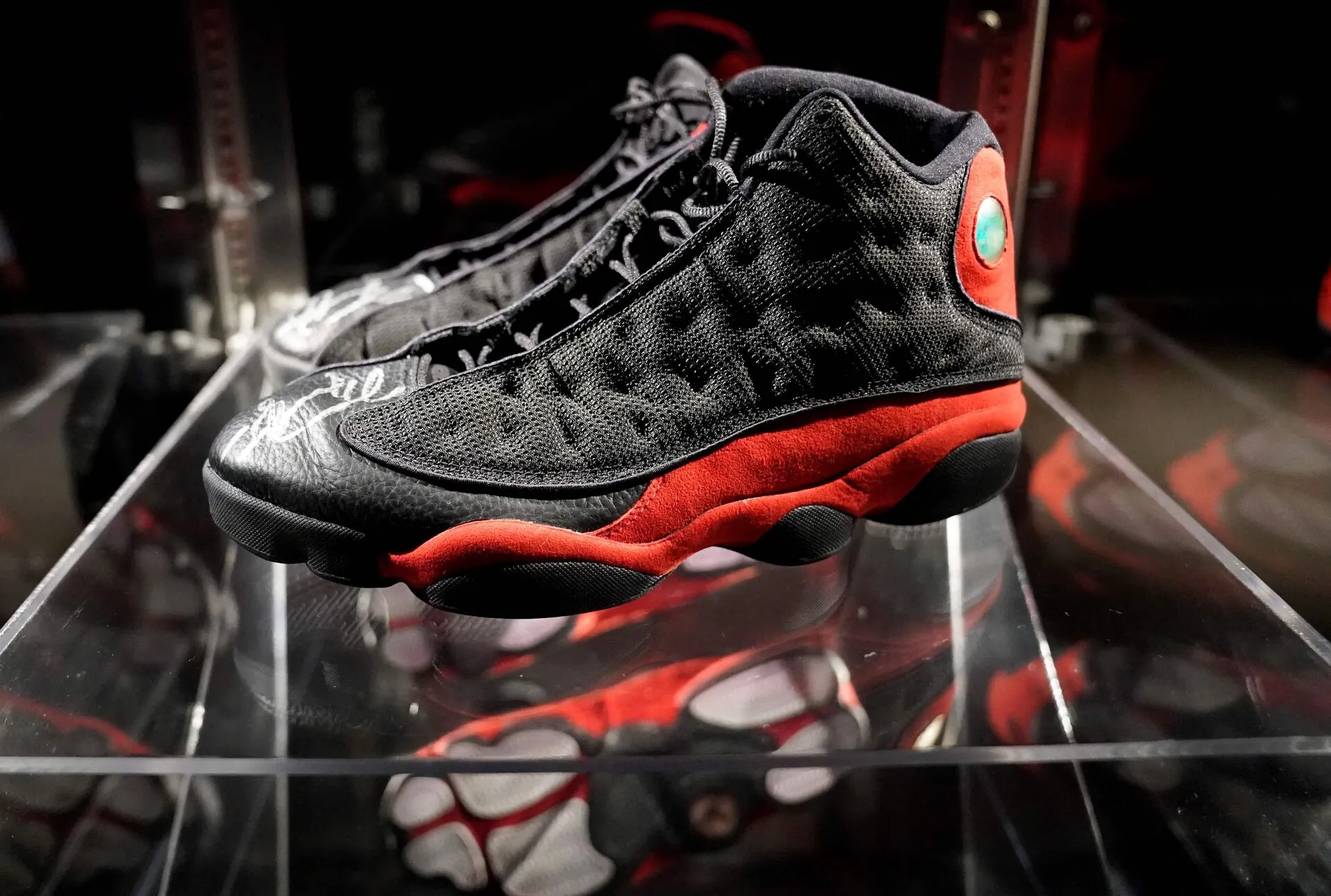 åbenbaring Encyclopedia kål Ikonisk Michael Jordan-sko solgt for kæmpe millionbeløb | SE og HØR