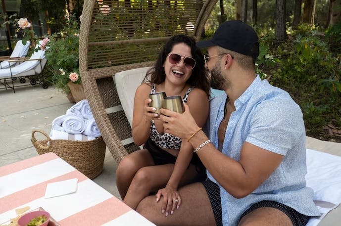 Nancy Rodriguez og Bartise Bowden i "Love is Blind".