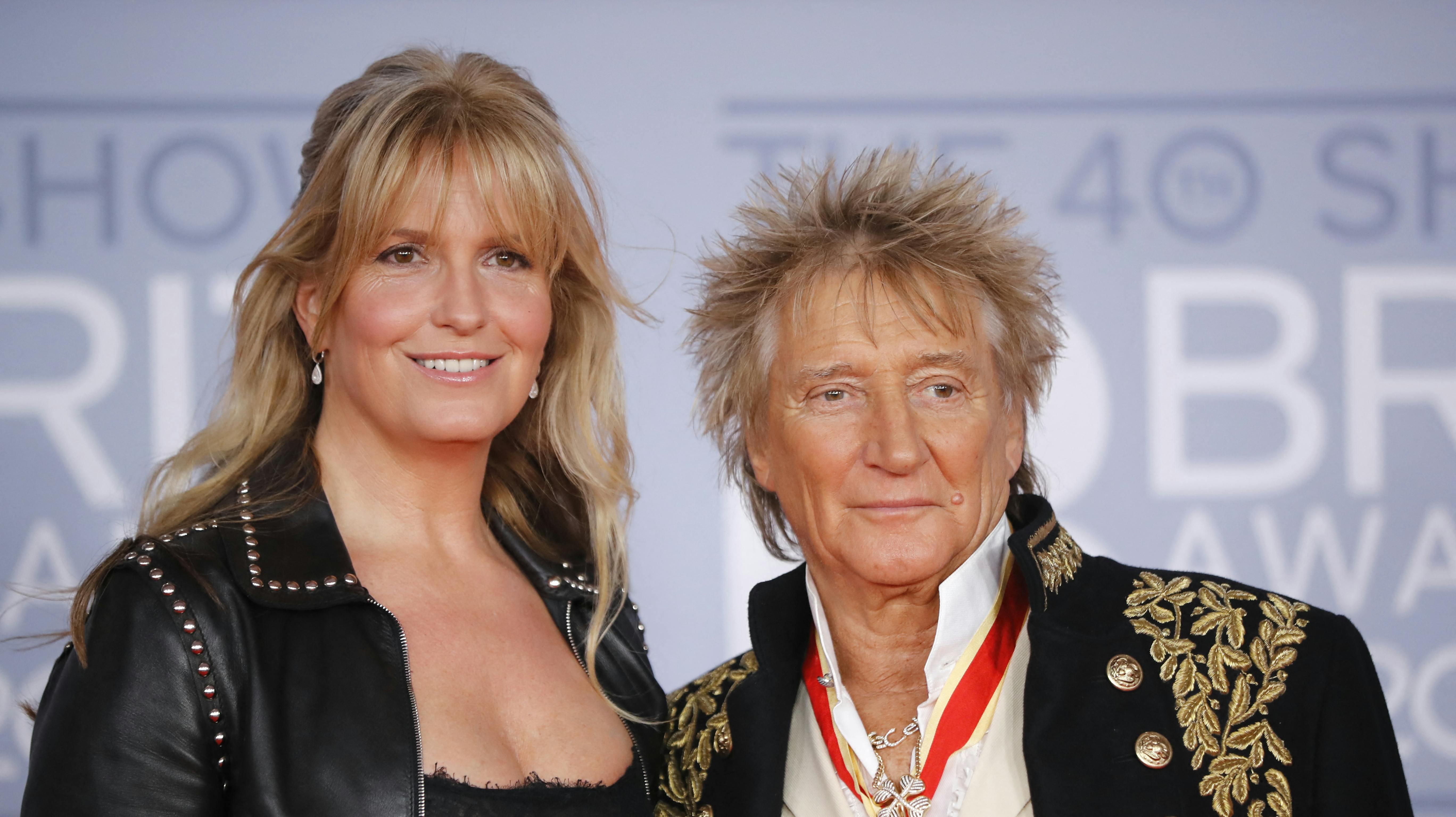 Sir Rod Stewart med hustruen Penny 