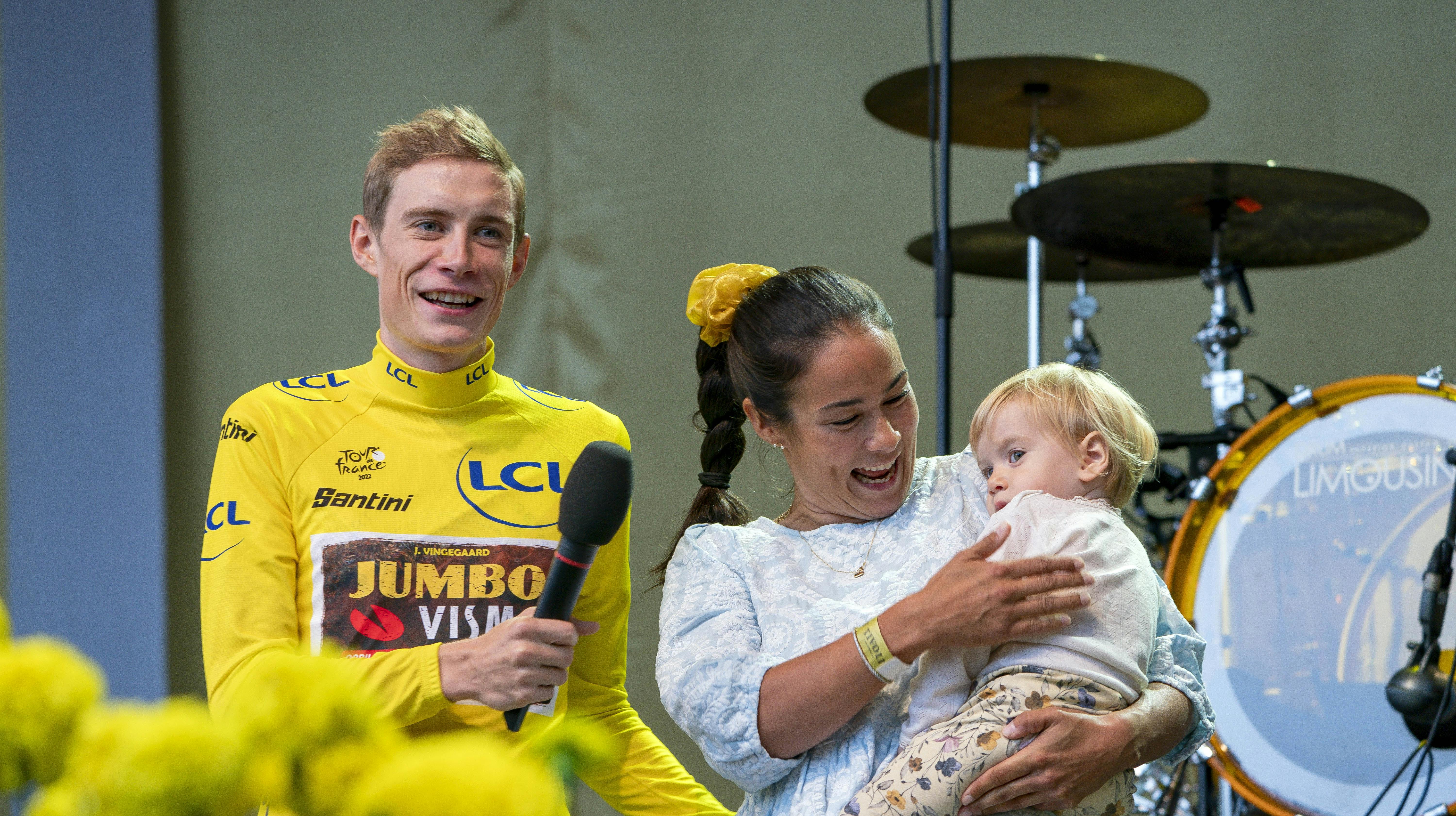 Jonas Vingegaards chef fortæller, at det nok var en blanding af form og personlige årsager, der gjorde, at han ikke kunne følge Tadej Pogacar.
