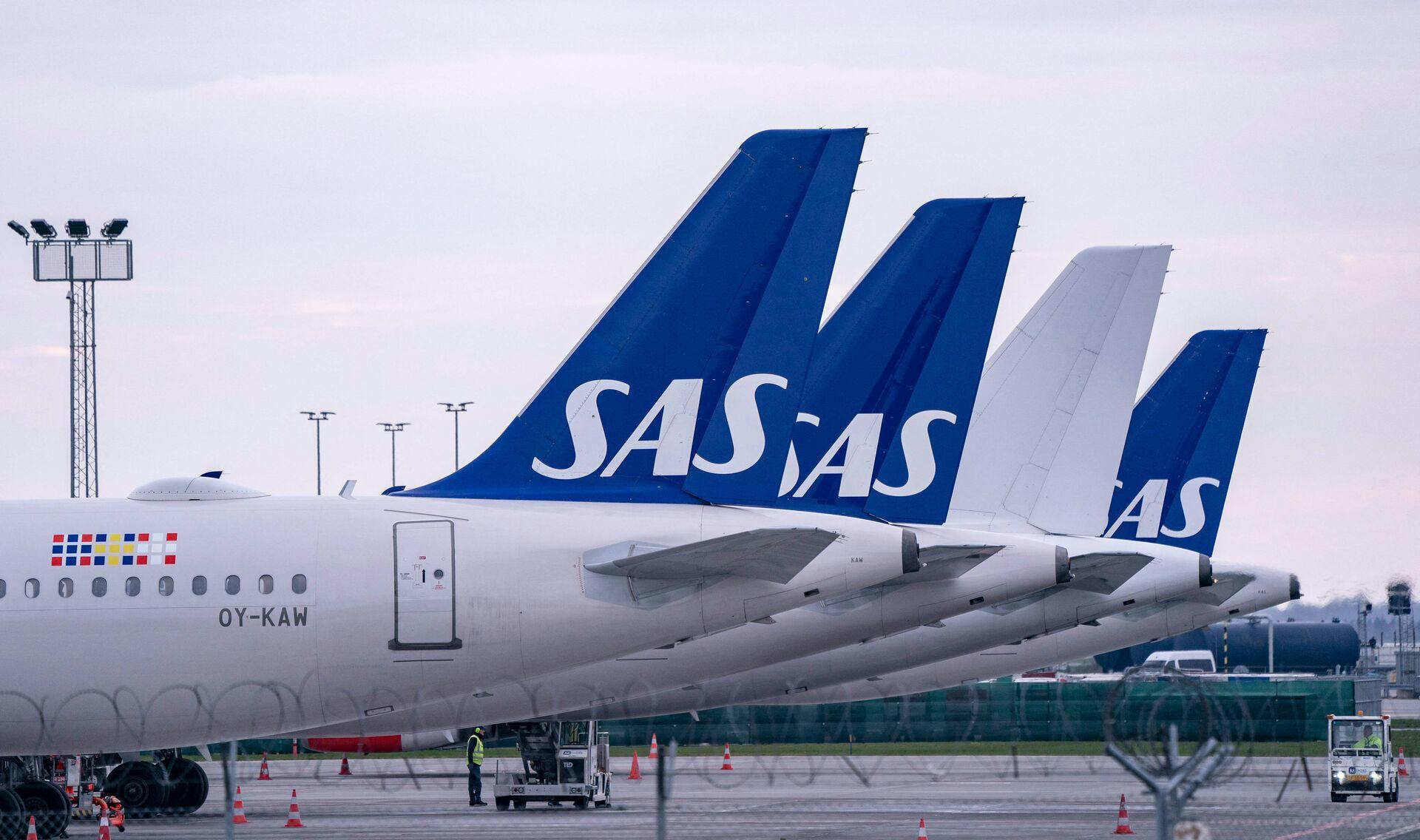 Kan SAS ende i en fallit? Lige nu styrter flyselskabets aktie i hvert fald mod jorden.