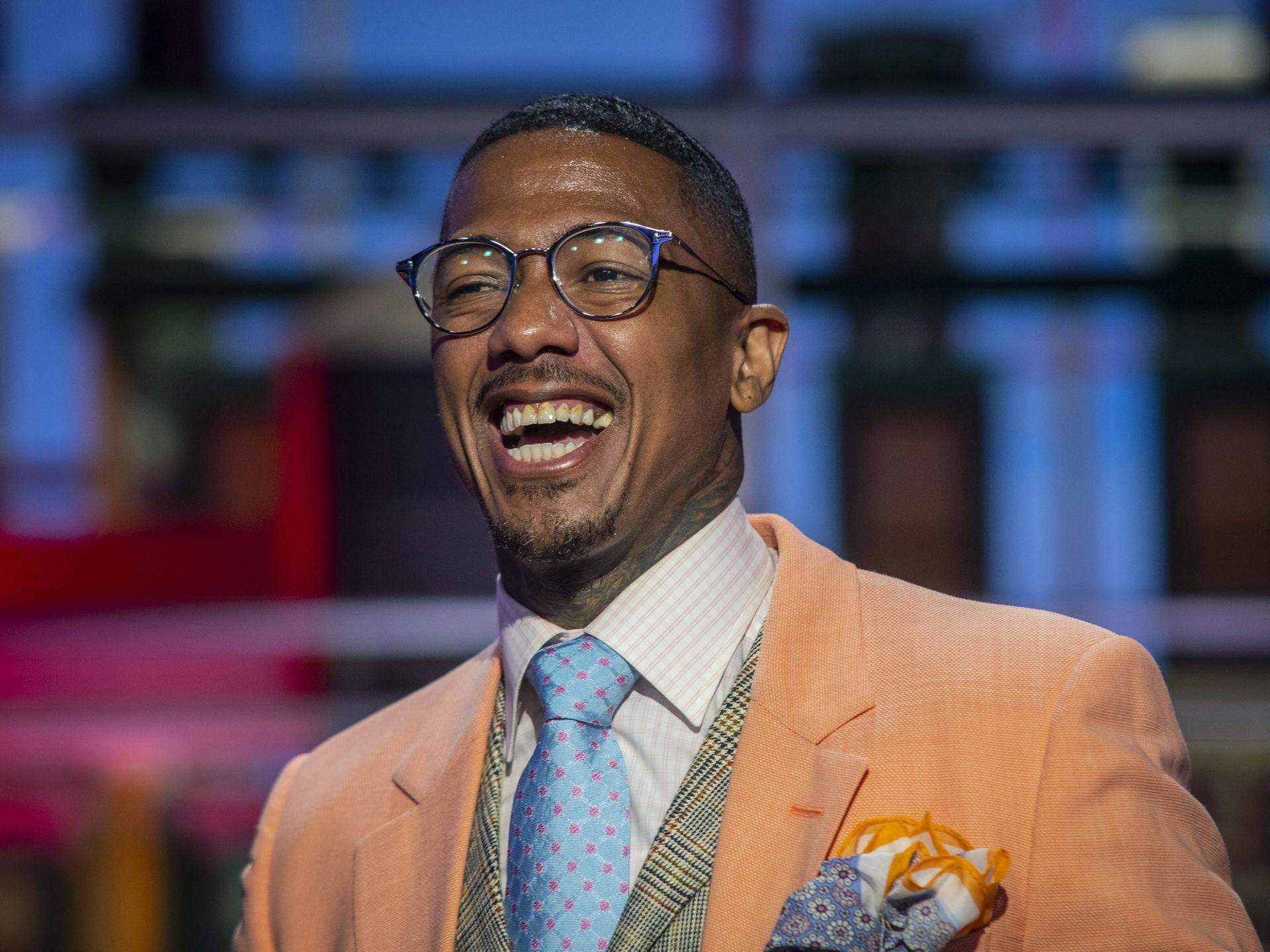 Nick Cannon glemte navnet på et af sine 12 børn i radioprogram forleden.
