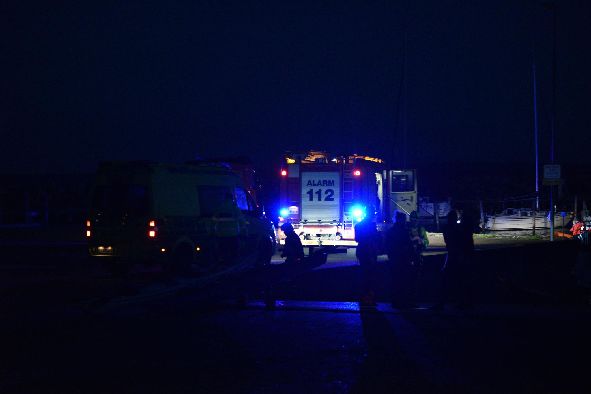 Sydsjælland og Lolland-Falsters Politi var tirsdag aften massivt til stede ved havnen i Fakse Ladeplads.