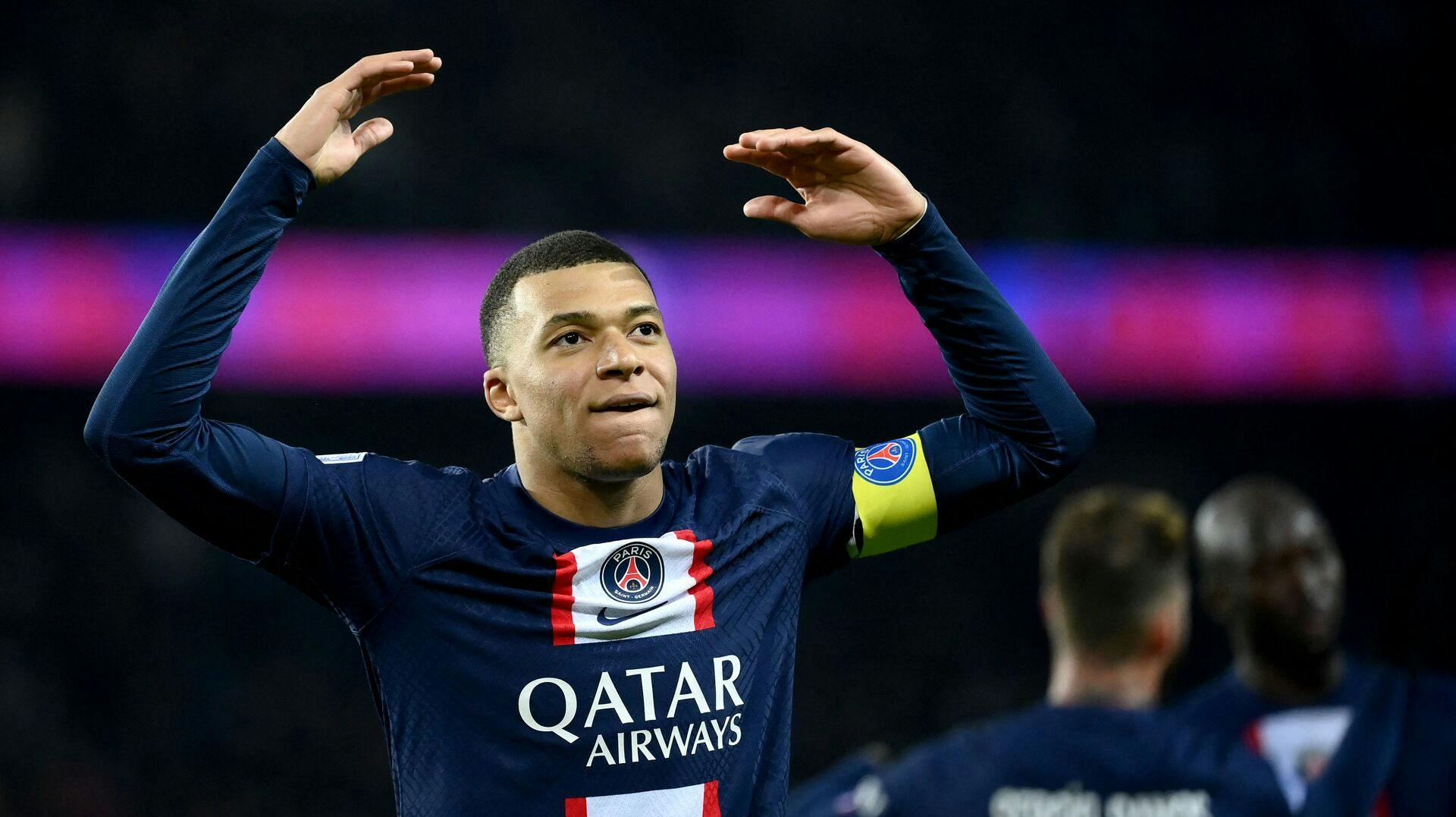 Kylian Mbappe grinede af spørgsmål om klimaansvarlighed.