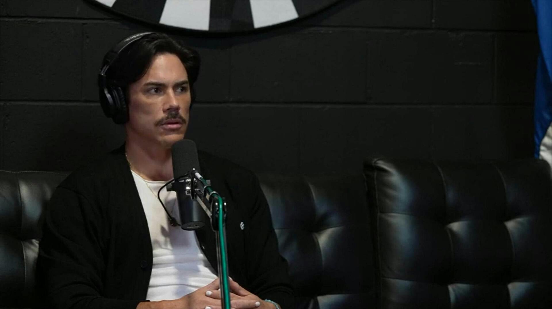 Tom Sandoval snakker ud om sin affære for første gang i podcasten "Howie Mandel Does Stuff".